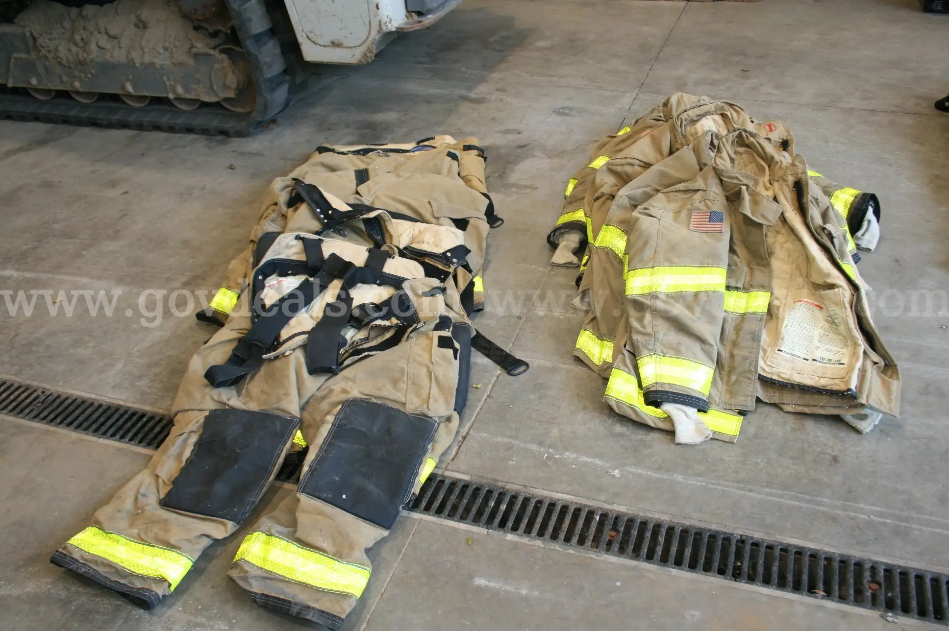 2016 FireDex Globe Fire Coats and Pants