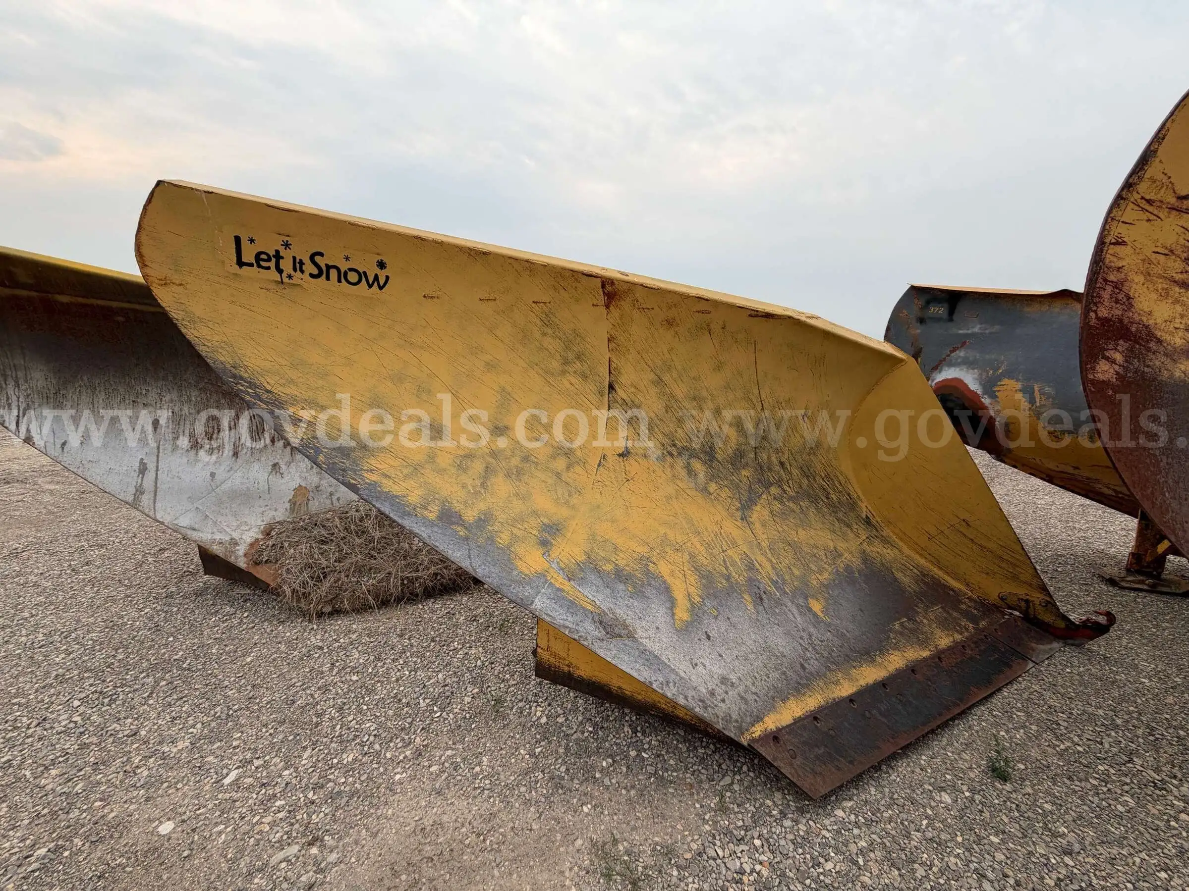 Heavy-Duty Municipal Highway Snowplow Blade Working Condition