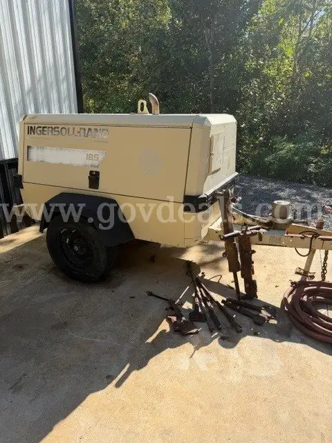 1998 Ingersoll Rand 185