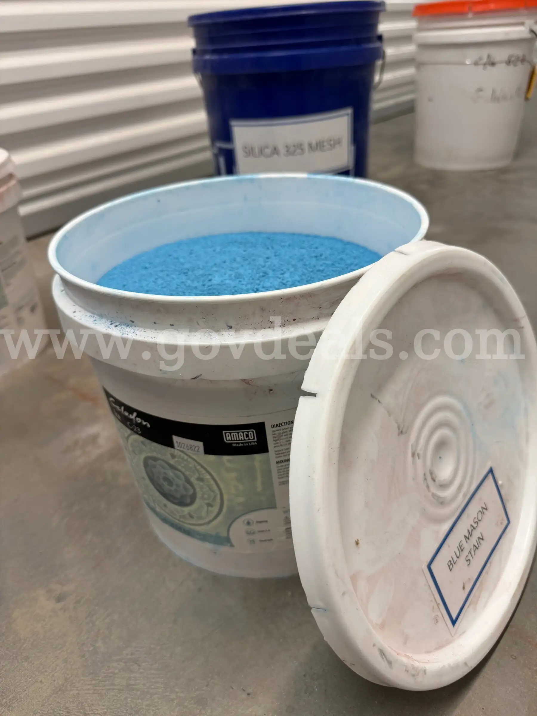 Various Dry Pottery Glazing Materials