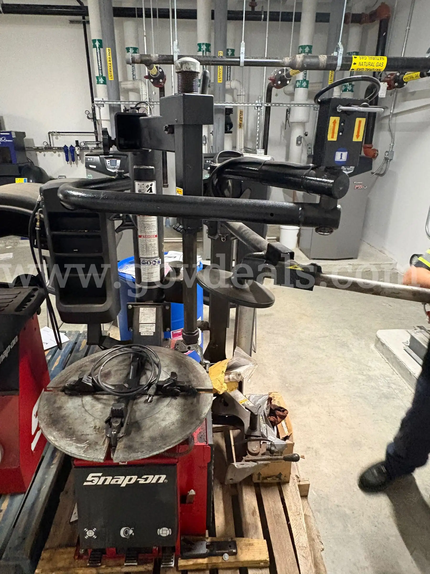 Tire Machine and Tire Balancer