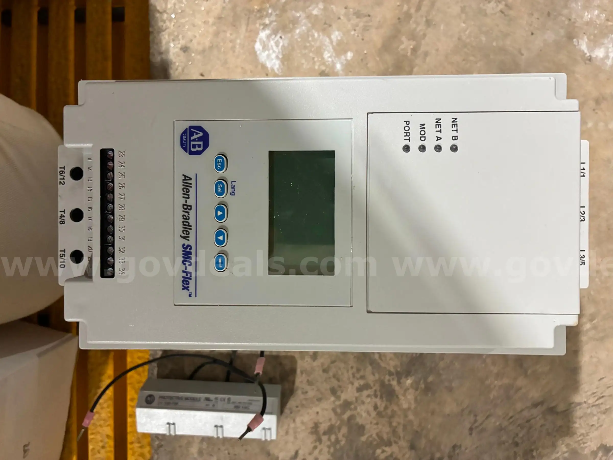 Allen Bradley 15-F85NBDB Ser B