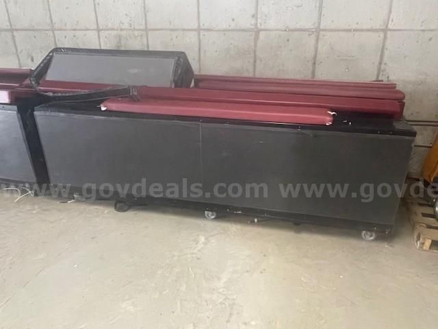 Basketball courtside scoretable with LED