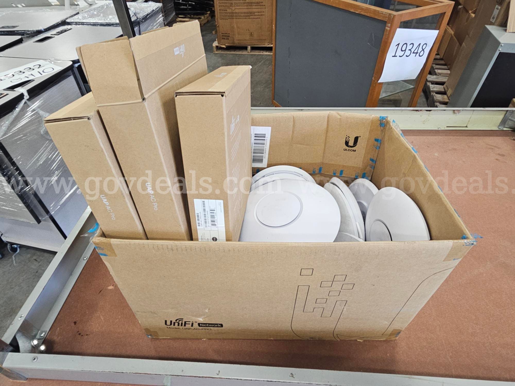 ONE BOX OF USED UBIQUITI UNIFI UAP-AC-PRO ACCESS POINTS