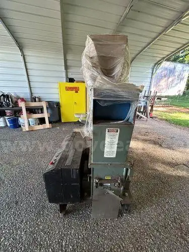 Desiccant Dryer Machine (223738 AJ)
