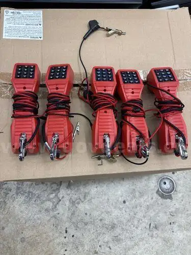 Lineman Phones (225430 TM)