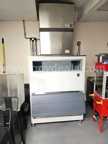 Ice Machine storage bin and heads Refrigerator and Mixer (225848 BT)