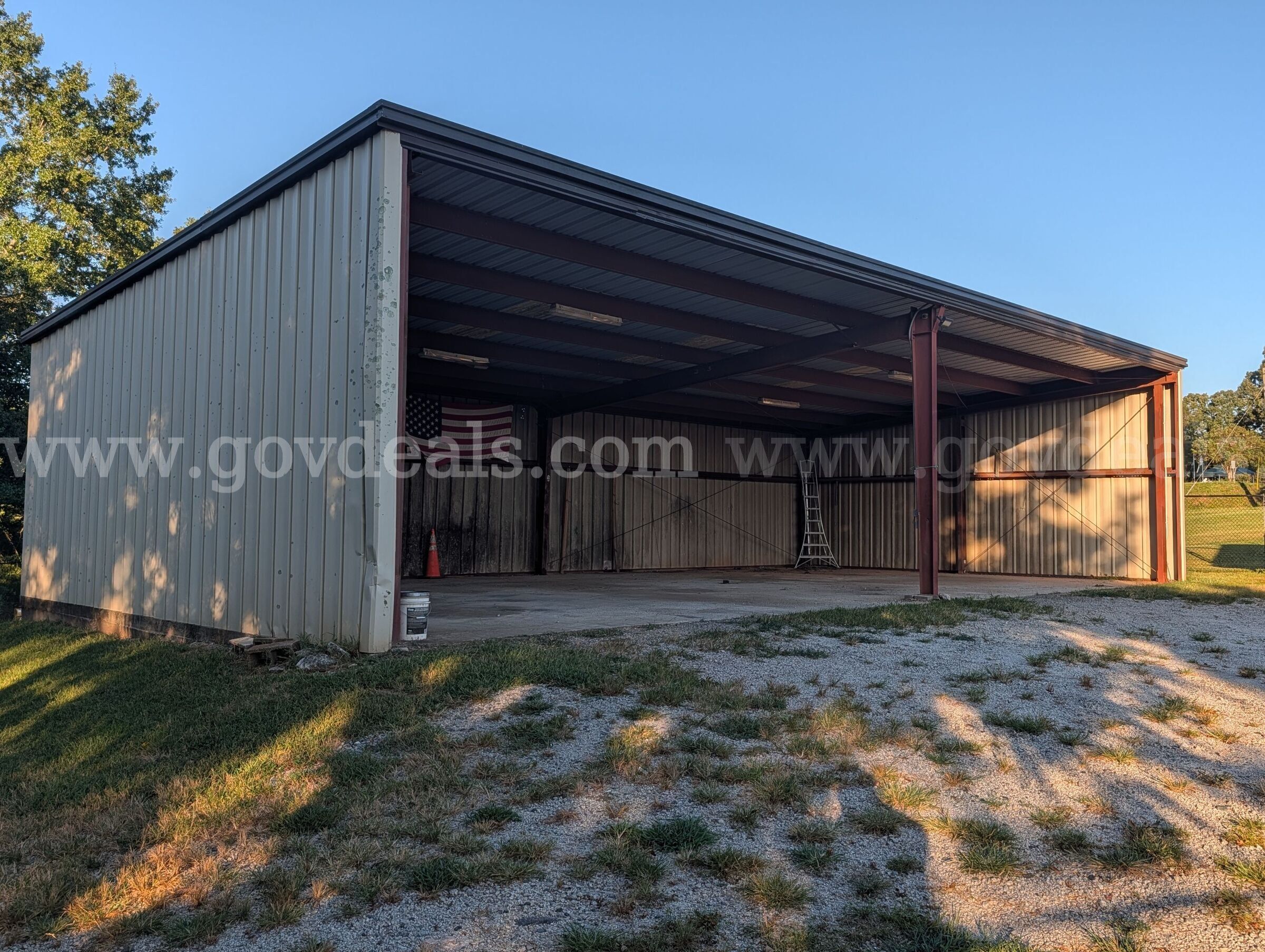 Large 60 x 30 prefabricated metal building — excellent opportunity for equipment storage agricultura