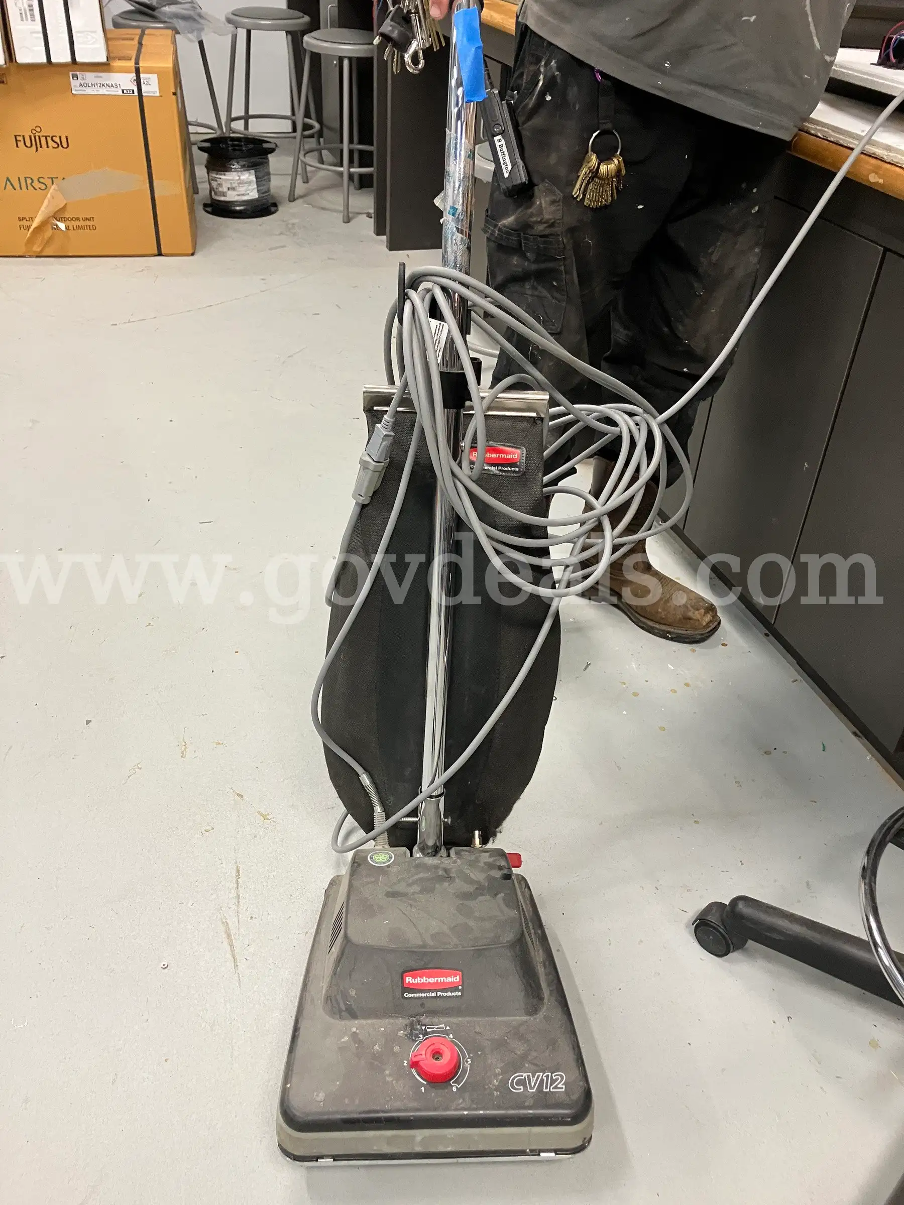 Rubbermaid Vacuum