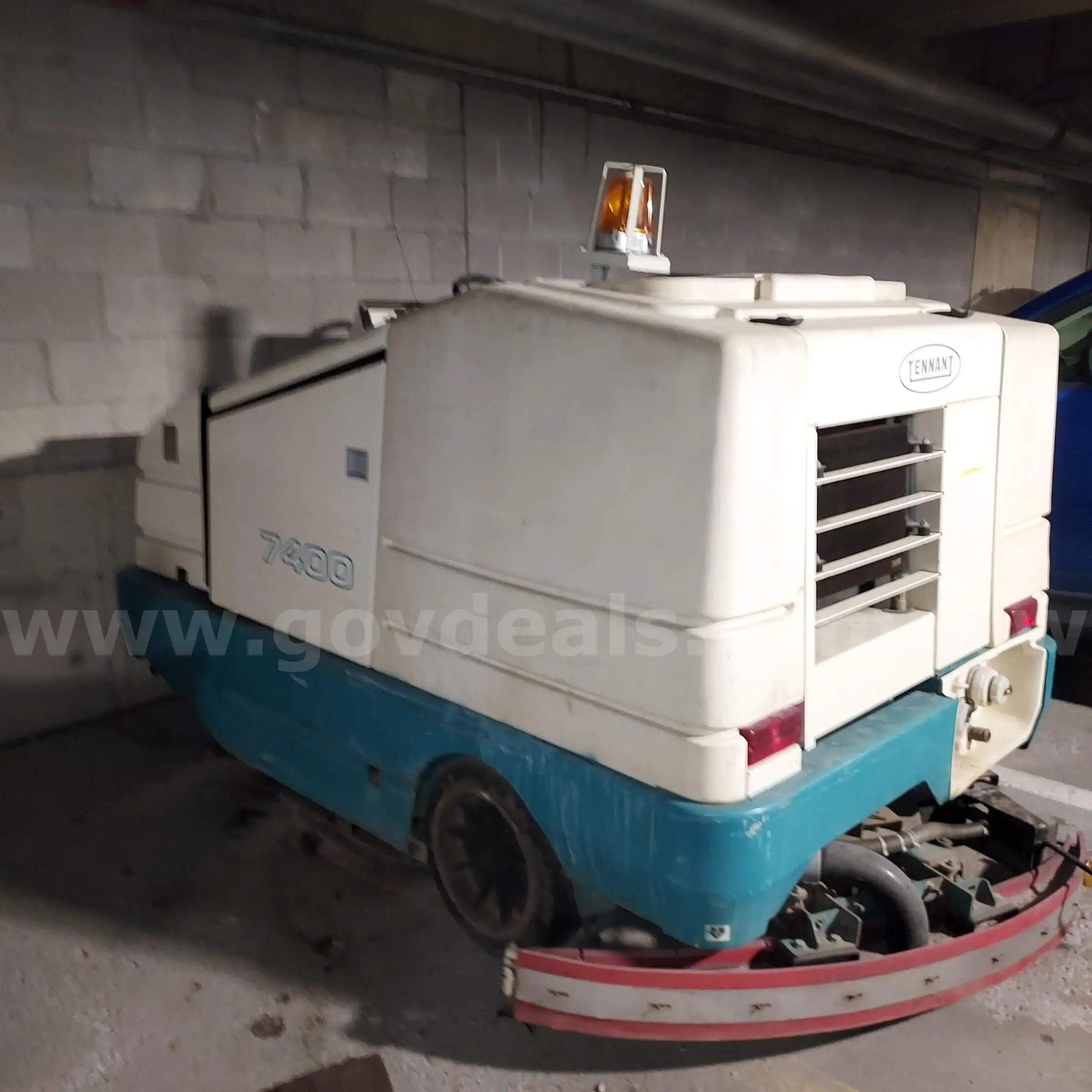 Used Tennant Floor Scrubber