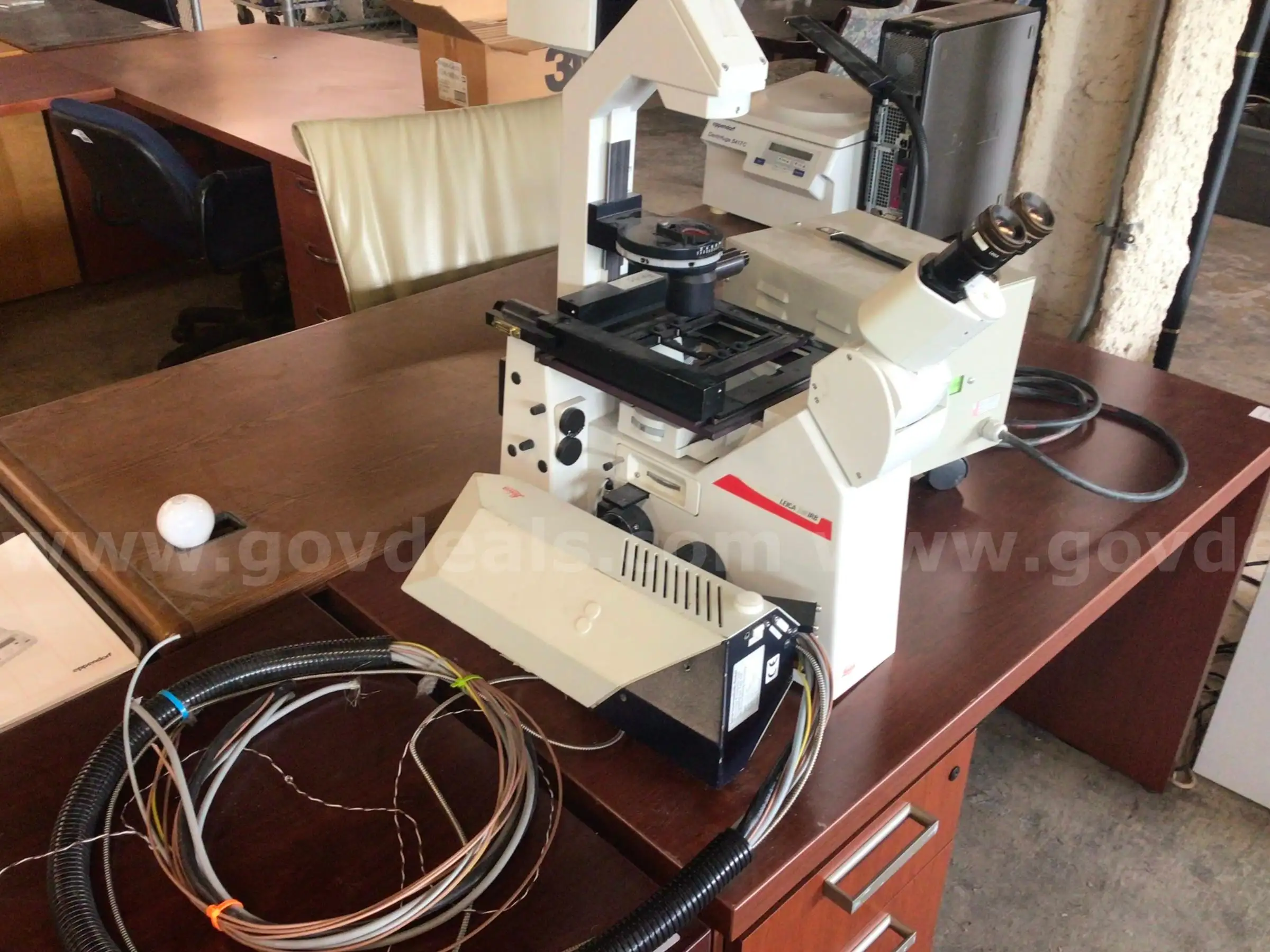 2001 Leica DM IRB