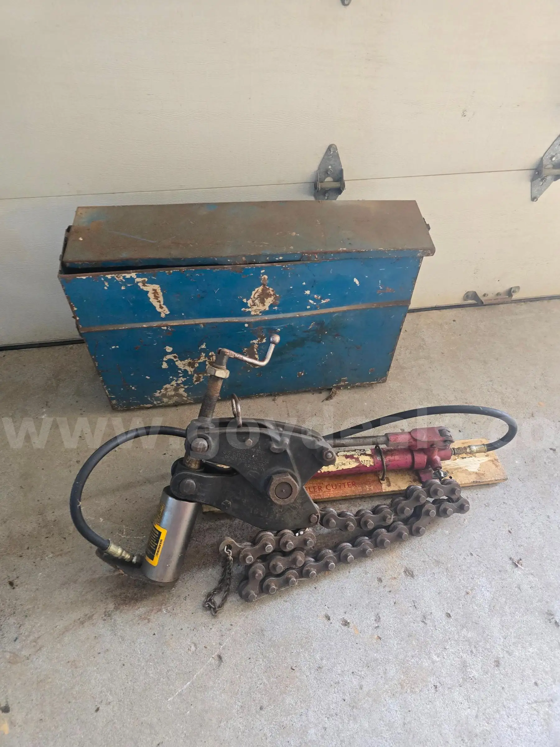 The Wheeler Cutter Cast Iron Pipe Snapper