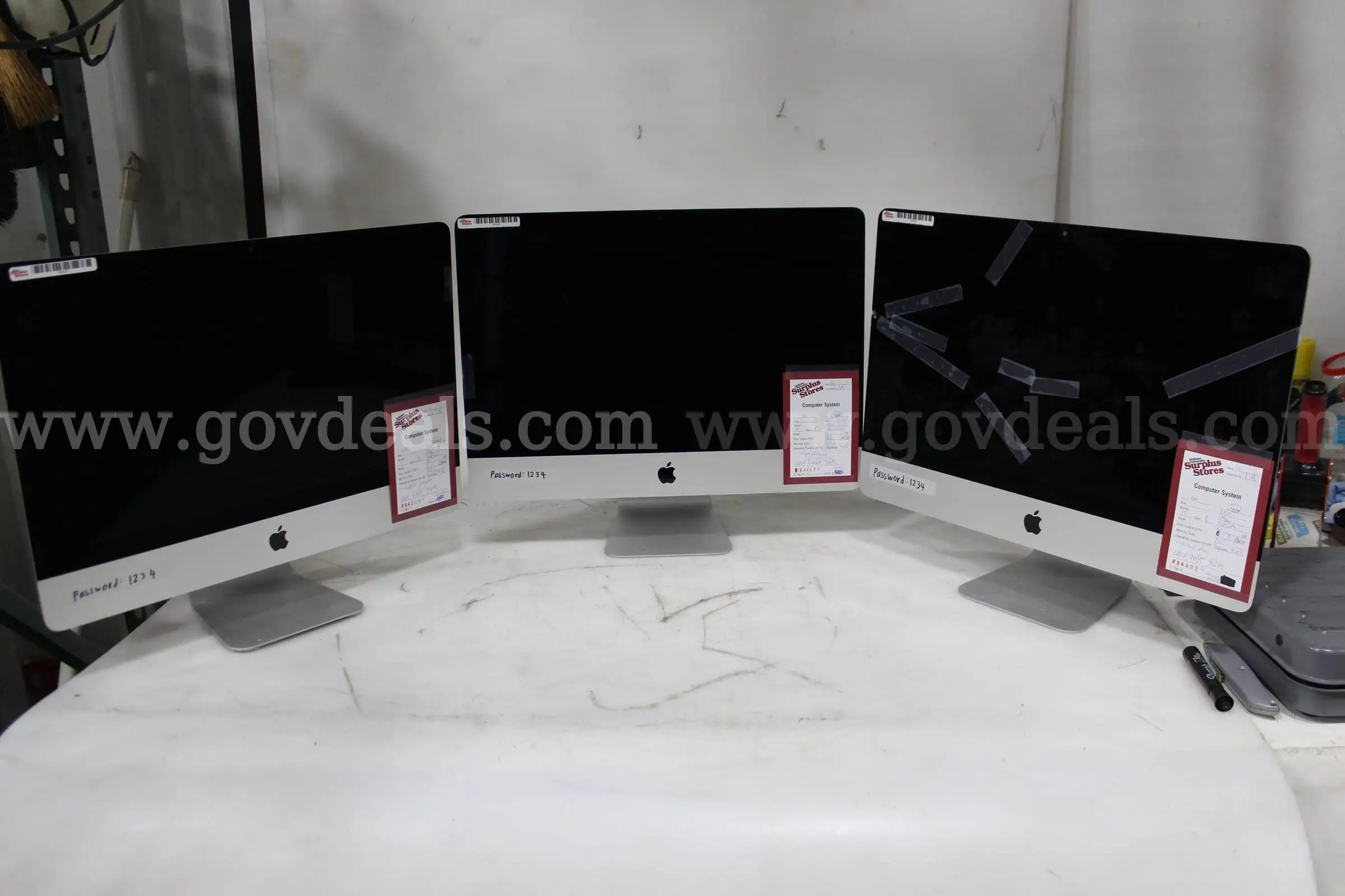 Lot of (3) Apple iMac All-In-One Computers