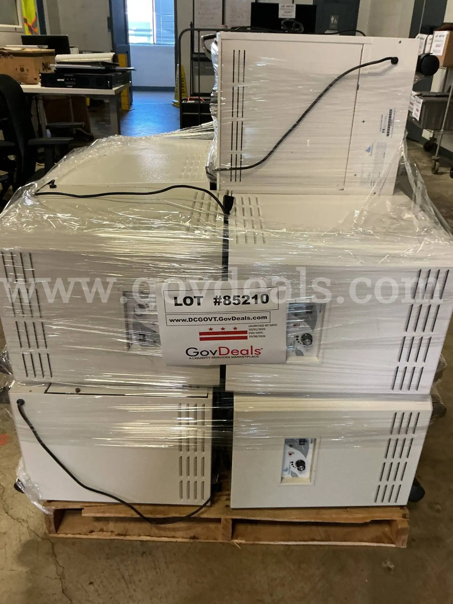 ENVIROKLENZ AIR PURIFIER - 14 UNITS - POWER ON