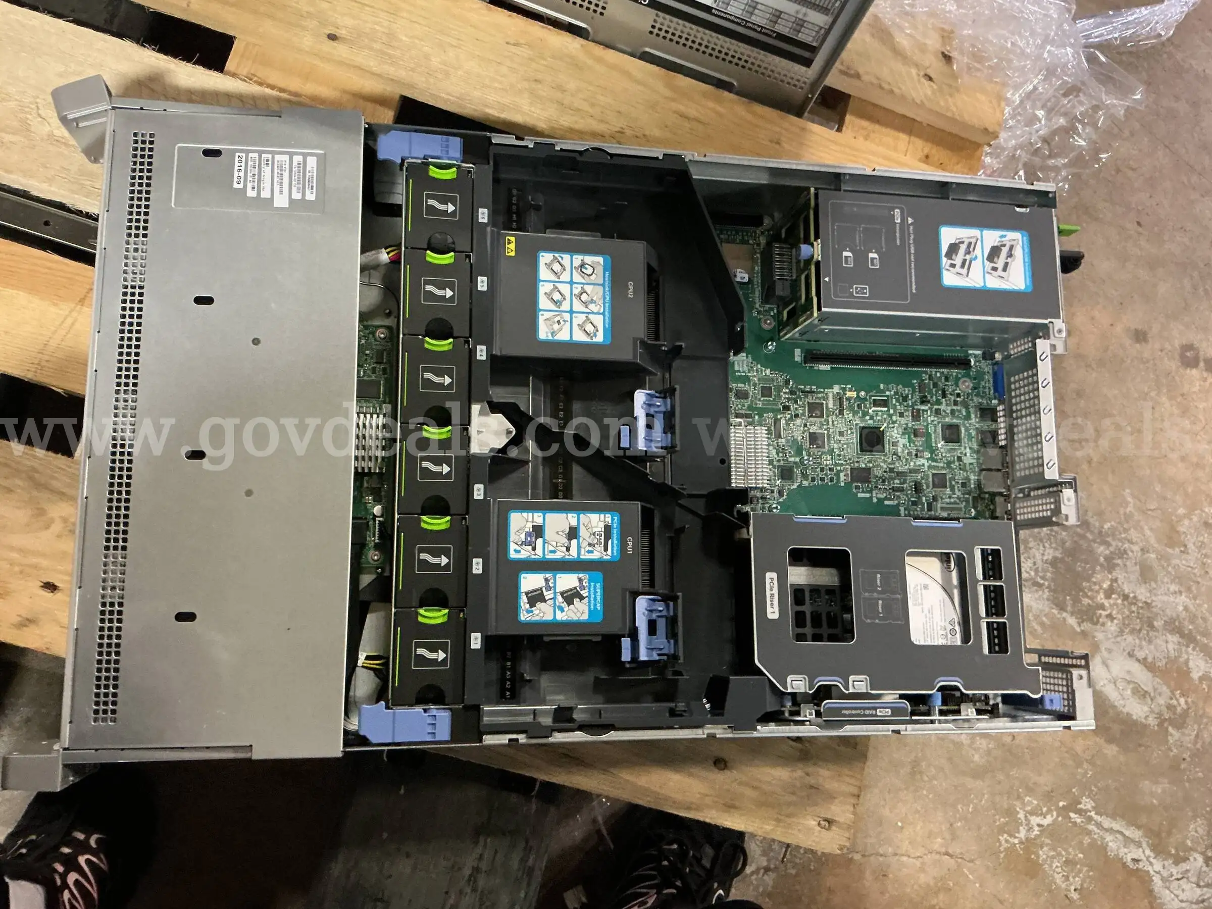 CISCO CISCO UCS C240 M4 SERVER
