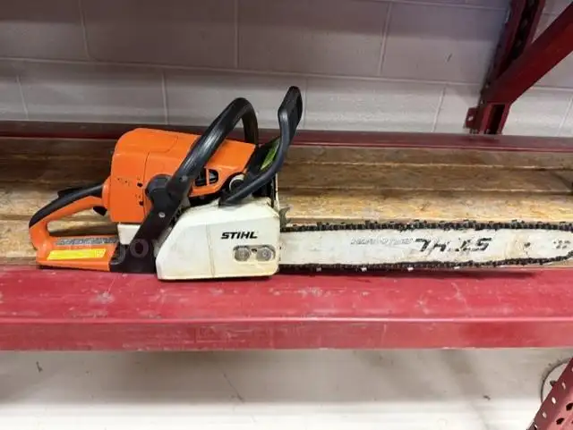 Stihl 250 chain saw