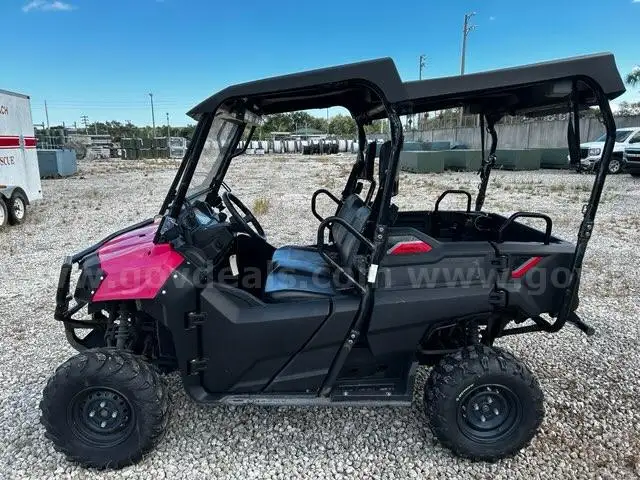 2021 Honda SXS700M4