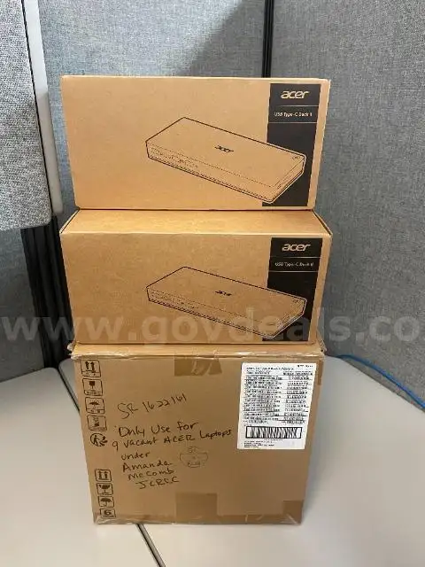 Lot of 13 Acer brand Docking station Comp