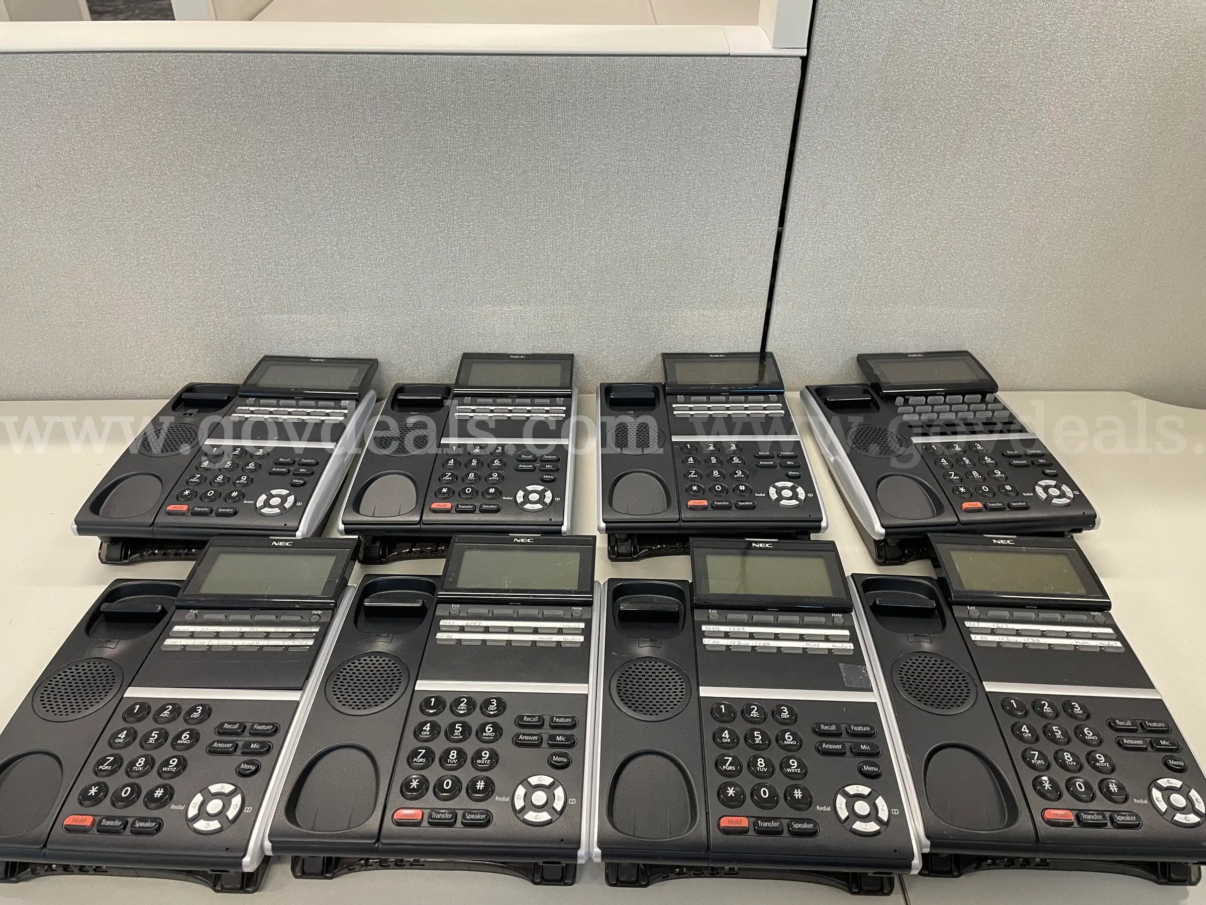 NEC DT800 ITZ-12D-3