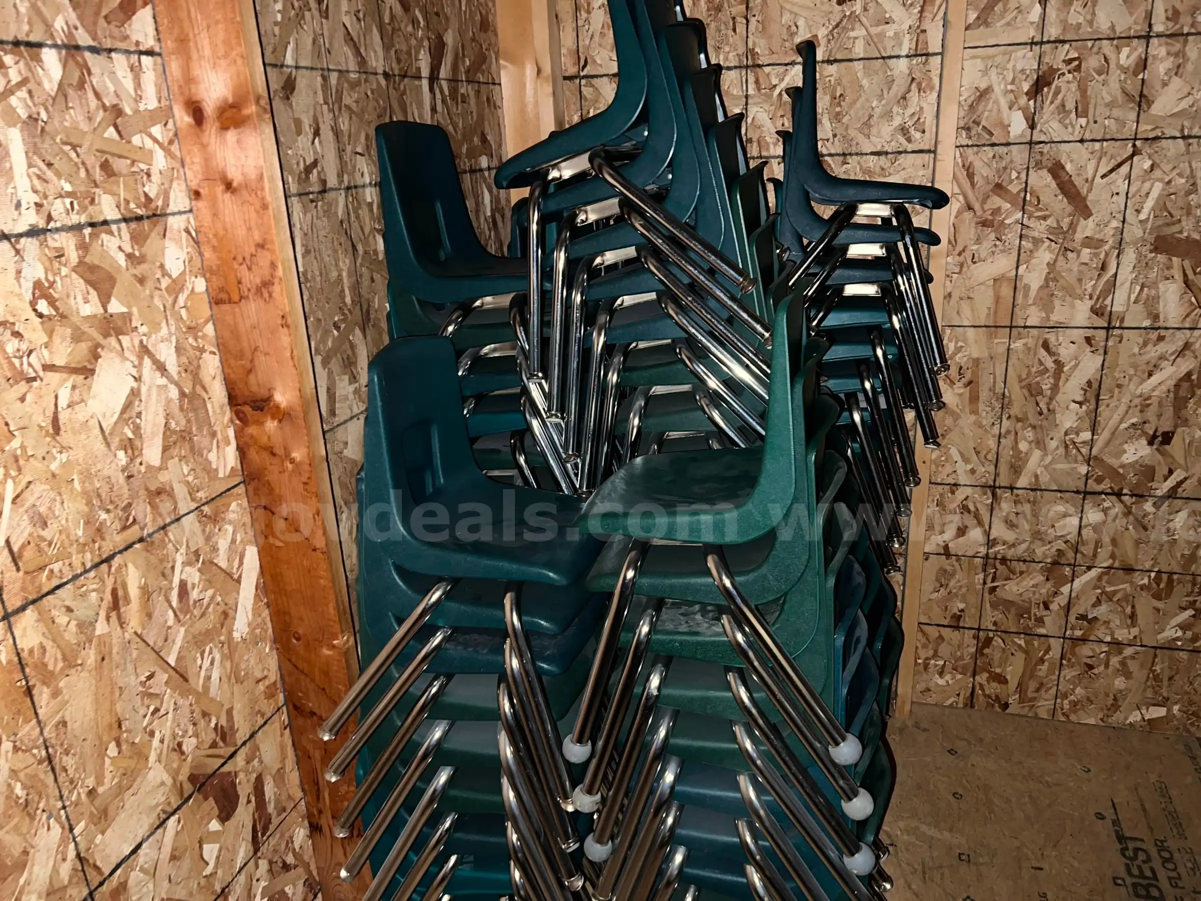 70+ student chairs