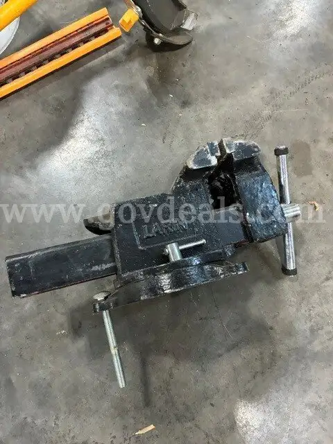 6 bench vise