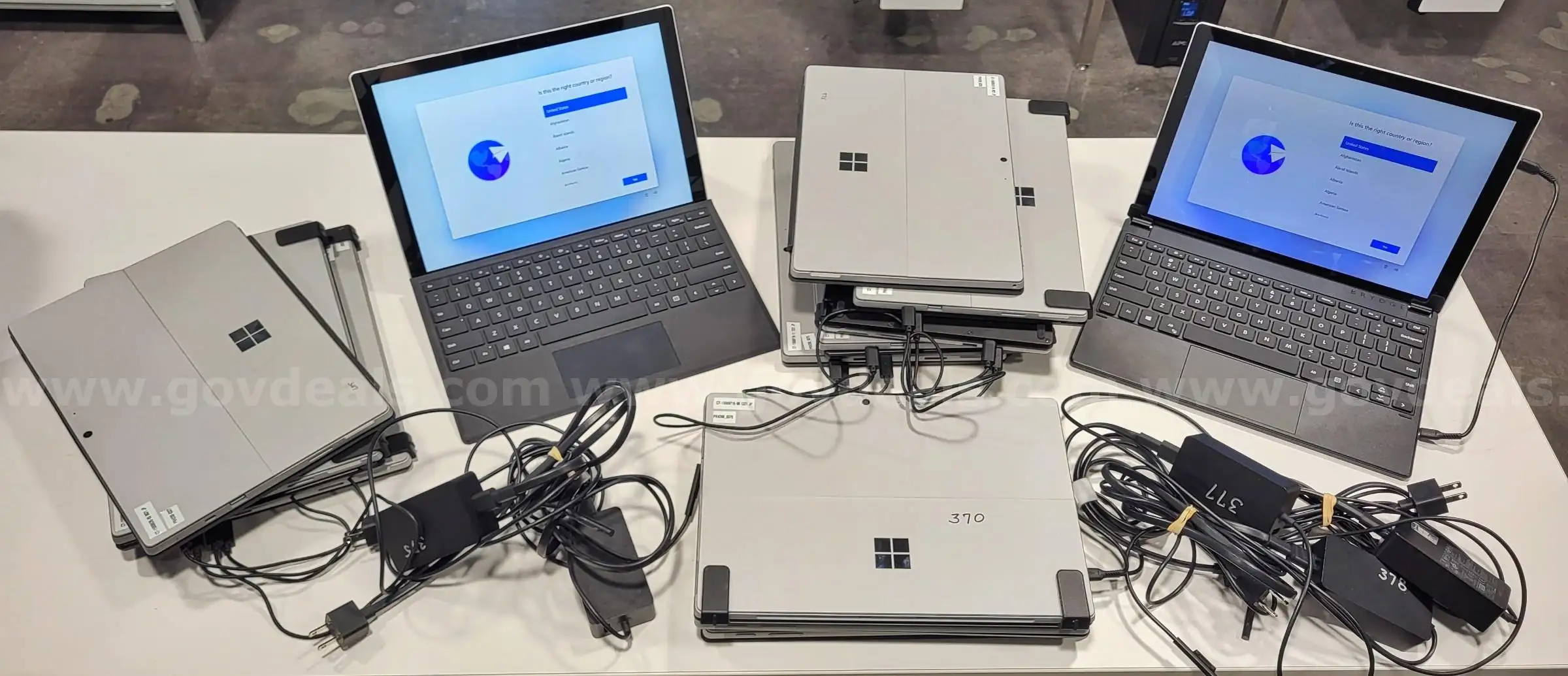 Lot of 13 Surface Pro 7+ Laptops