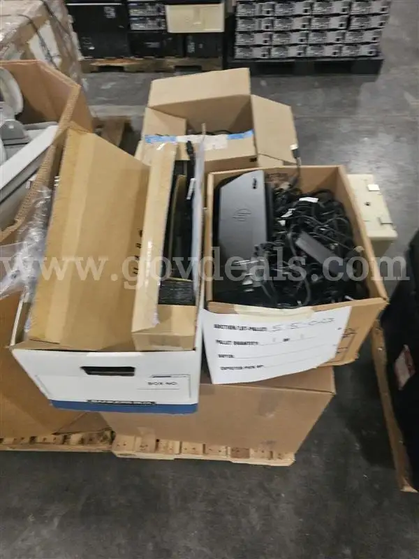 1 Pallet of Computer Docks and Chargers
