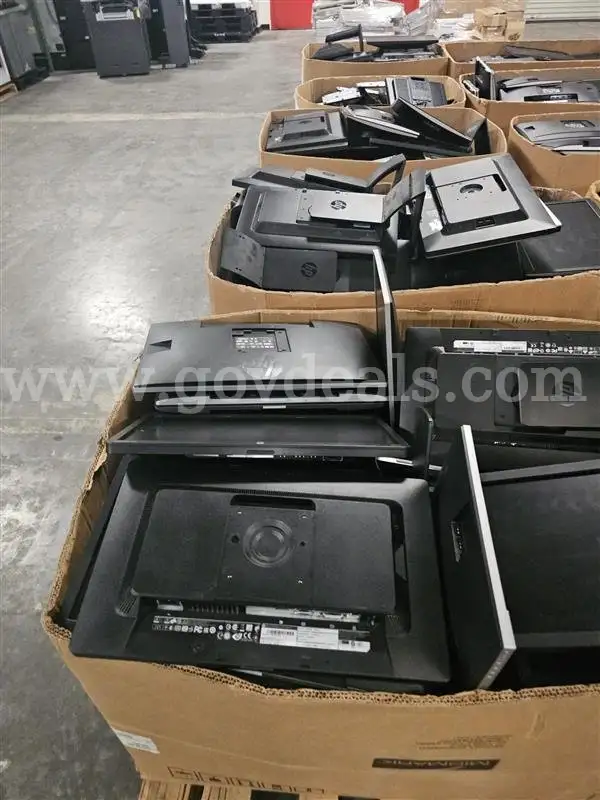 5 Pallets of Computer Monitors