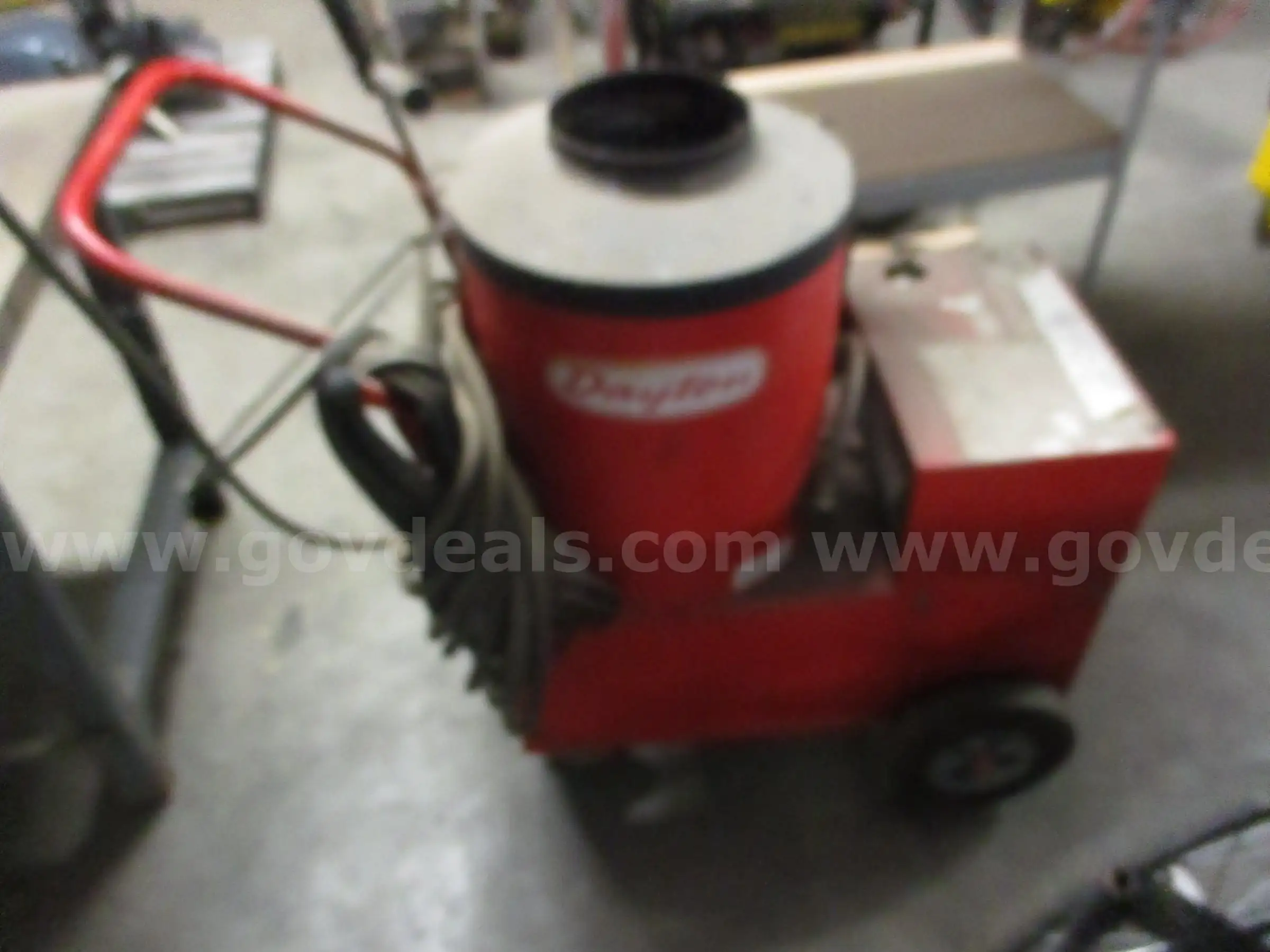 PRESSURE WASHER DAYTON LOT 2018 AR26042348-006