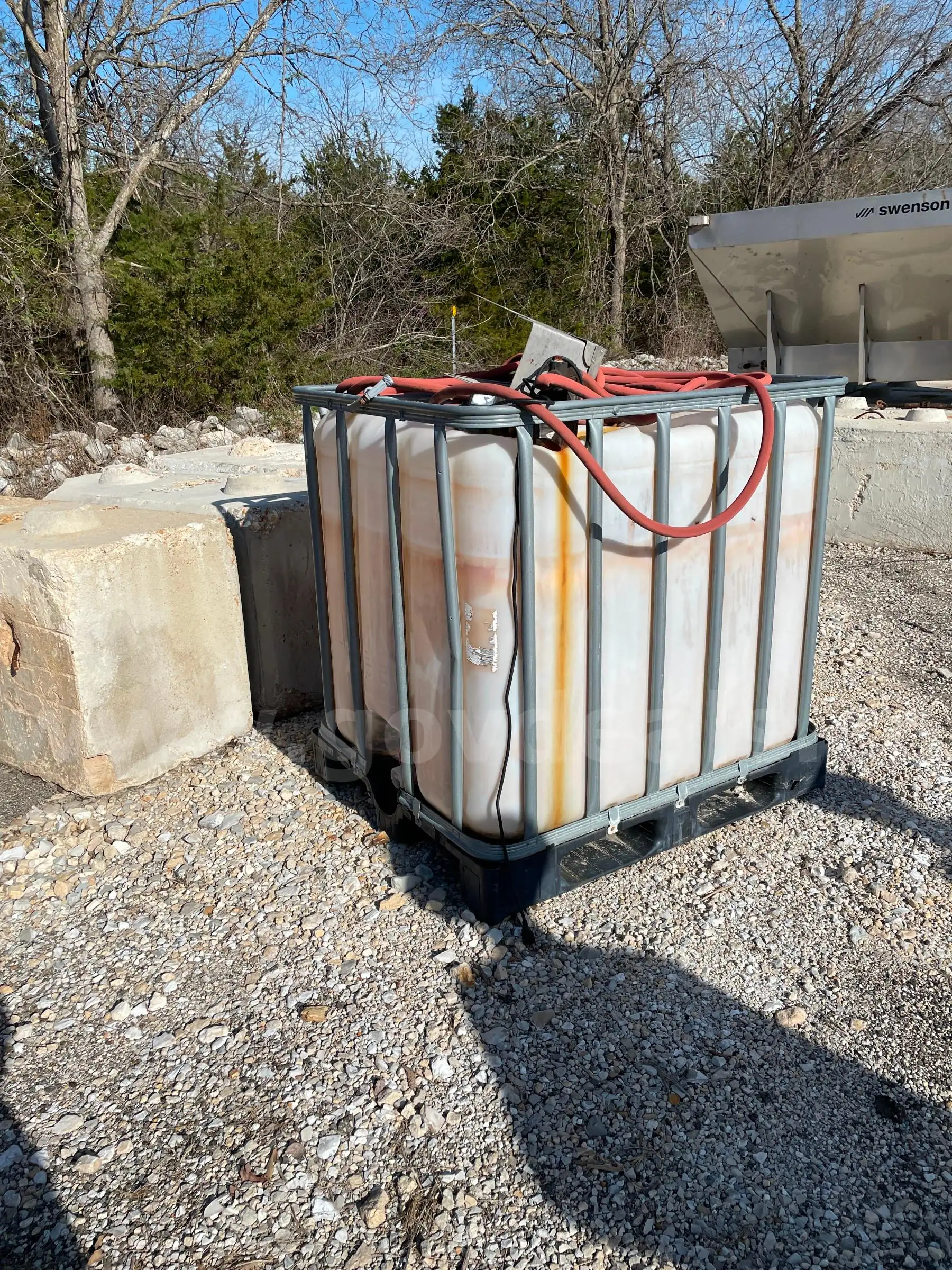 Tank Tote 1