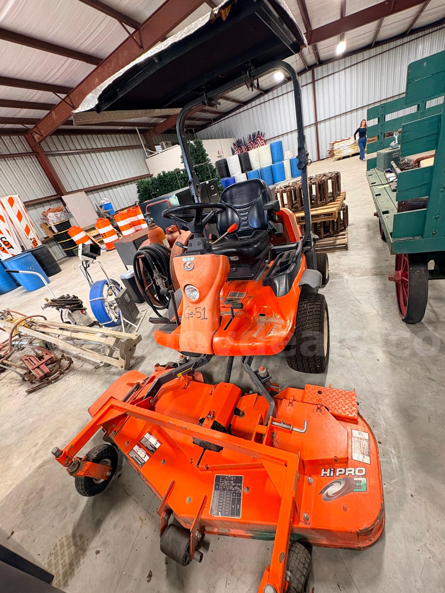 2014 KUBOTA F2680e 2-wheel drive
