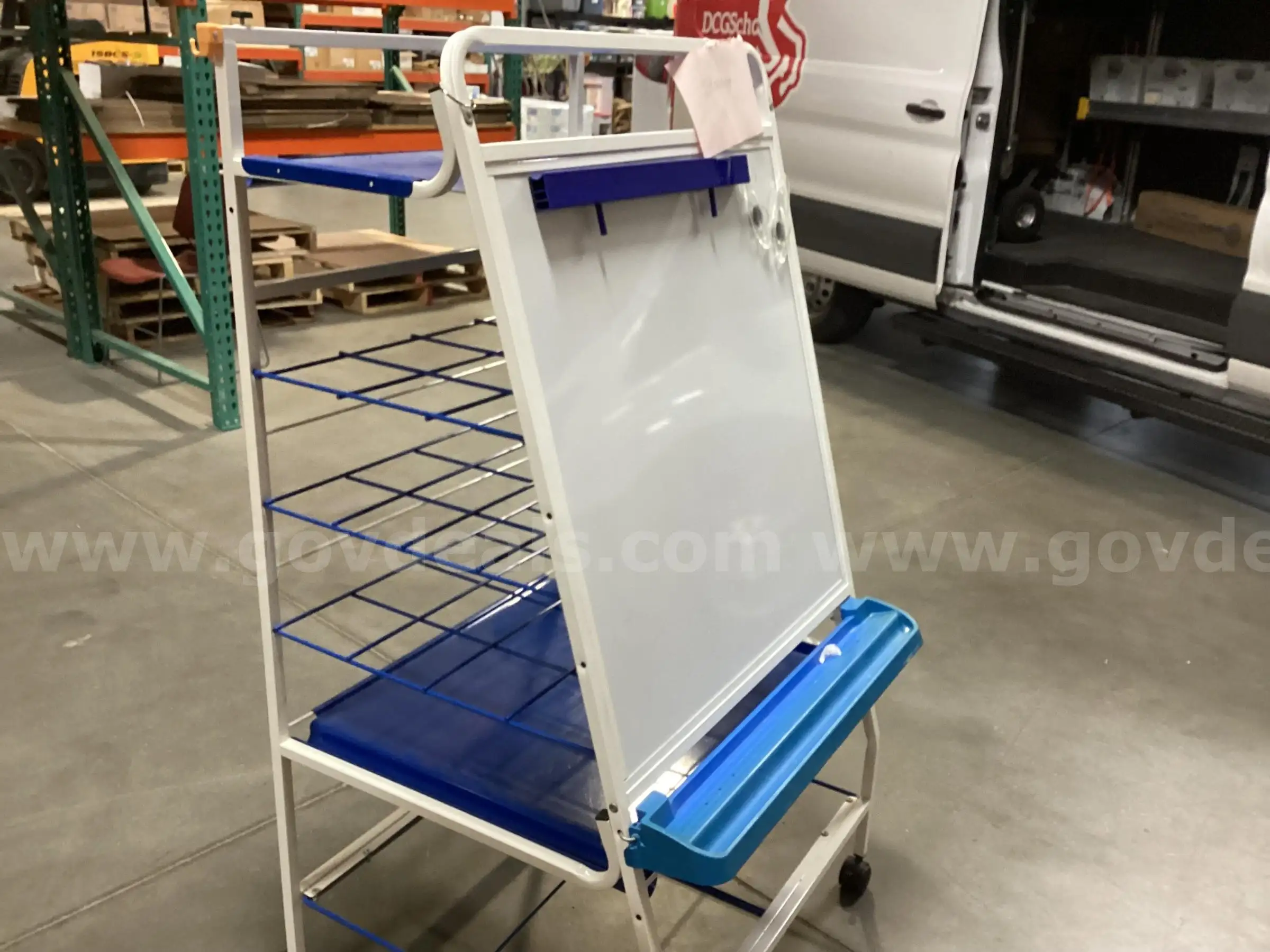 Easel