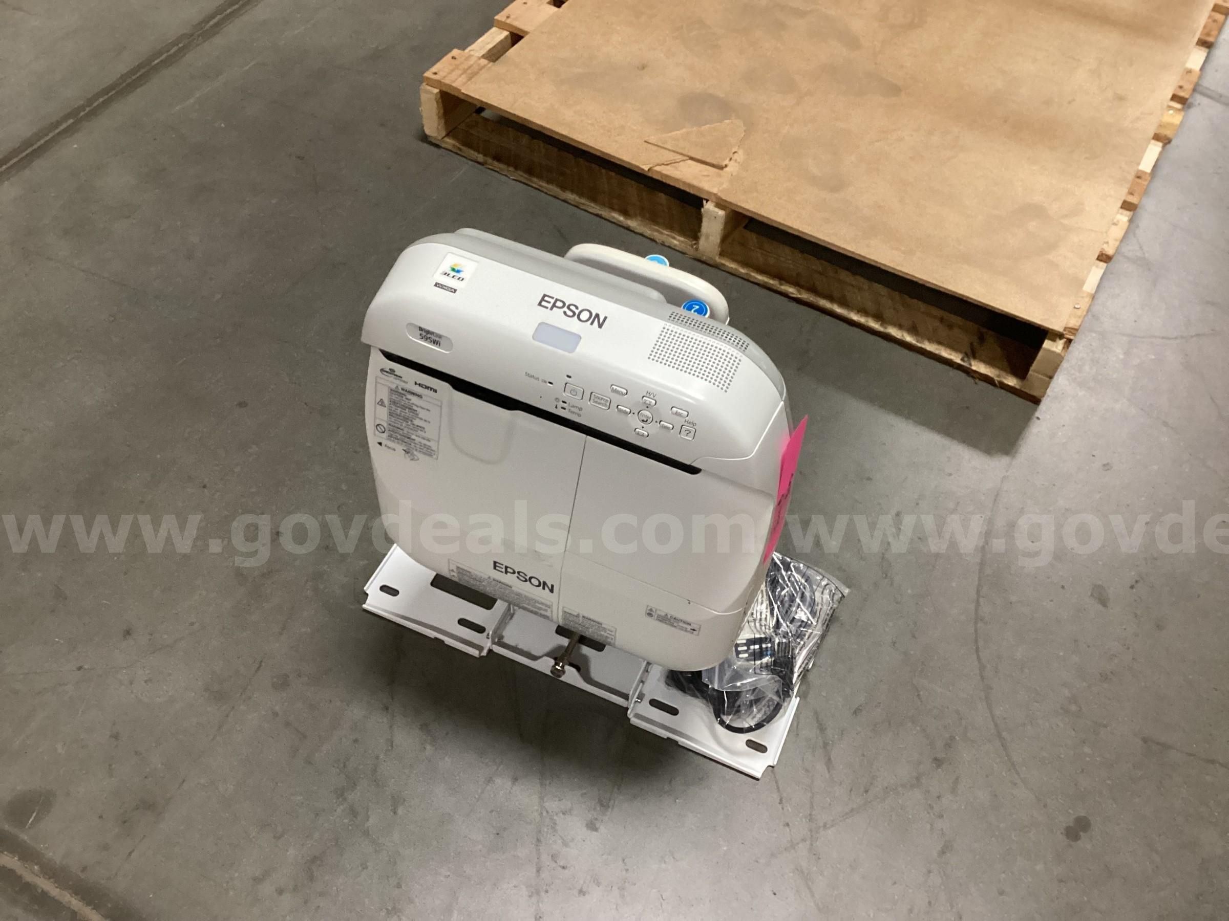 Projector and Mount