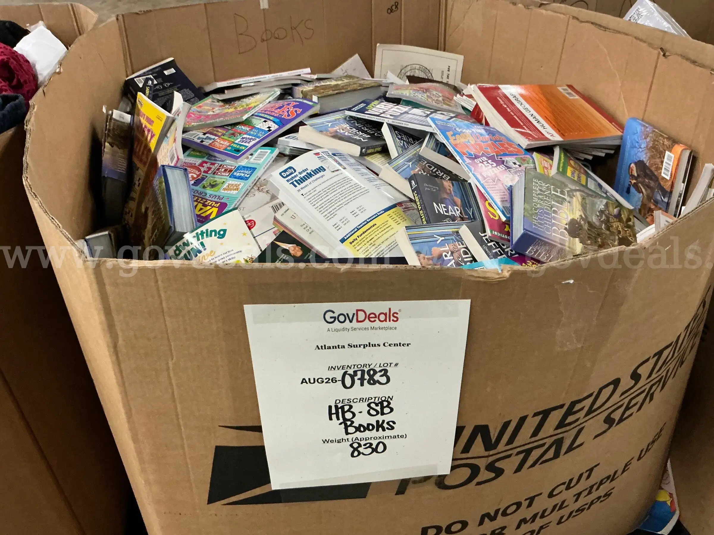 Books Mixed Hard and Soft Back (Gaylord) (AUG26-0783)