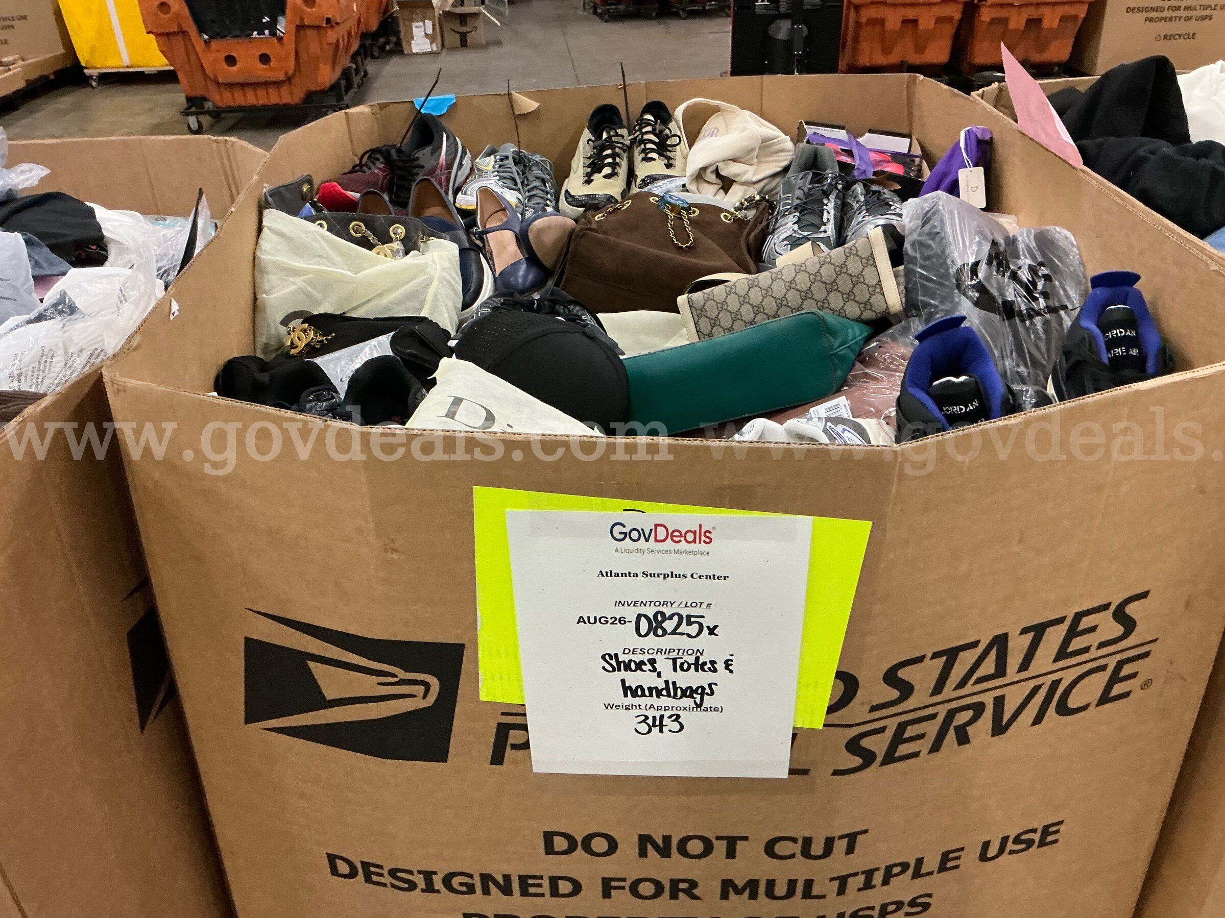 Apparel Manually Sorted Shoes Handbags and Totes (AUG26-0825X)