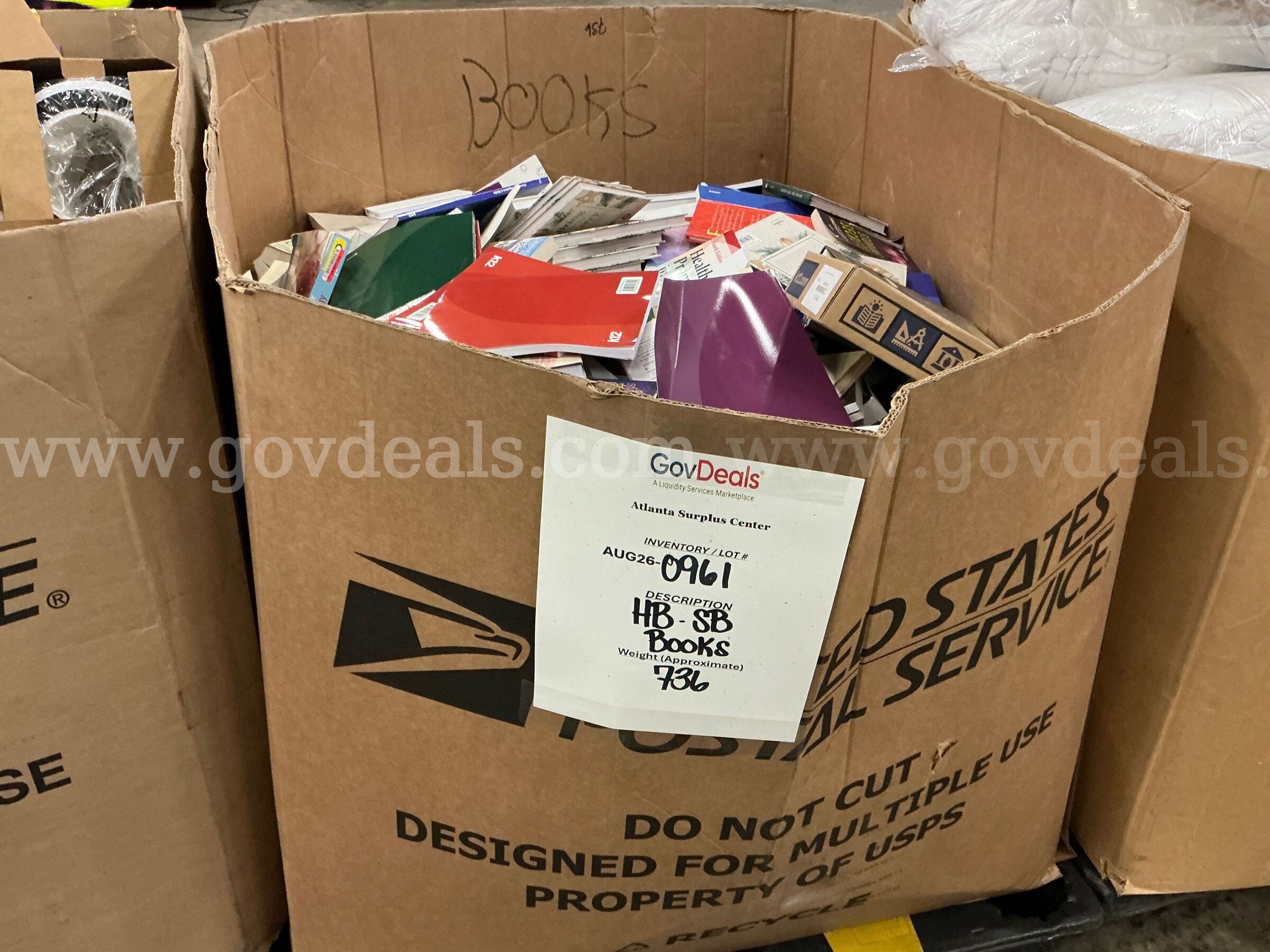 Books Mixed Hard and Soft Back (Gaylord) (AUG26-0961)