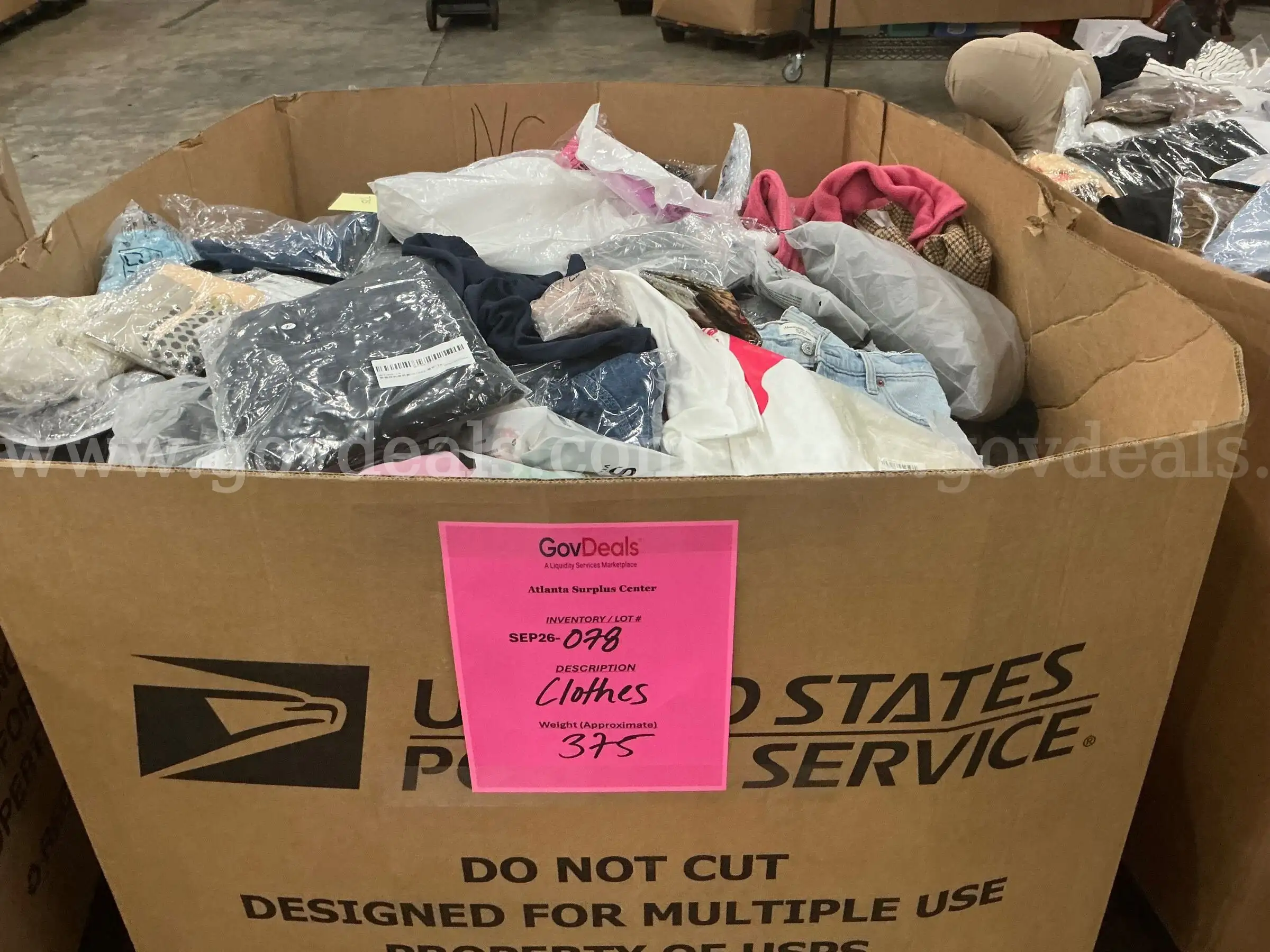 Apparel Clothes (SEP26-0078)