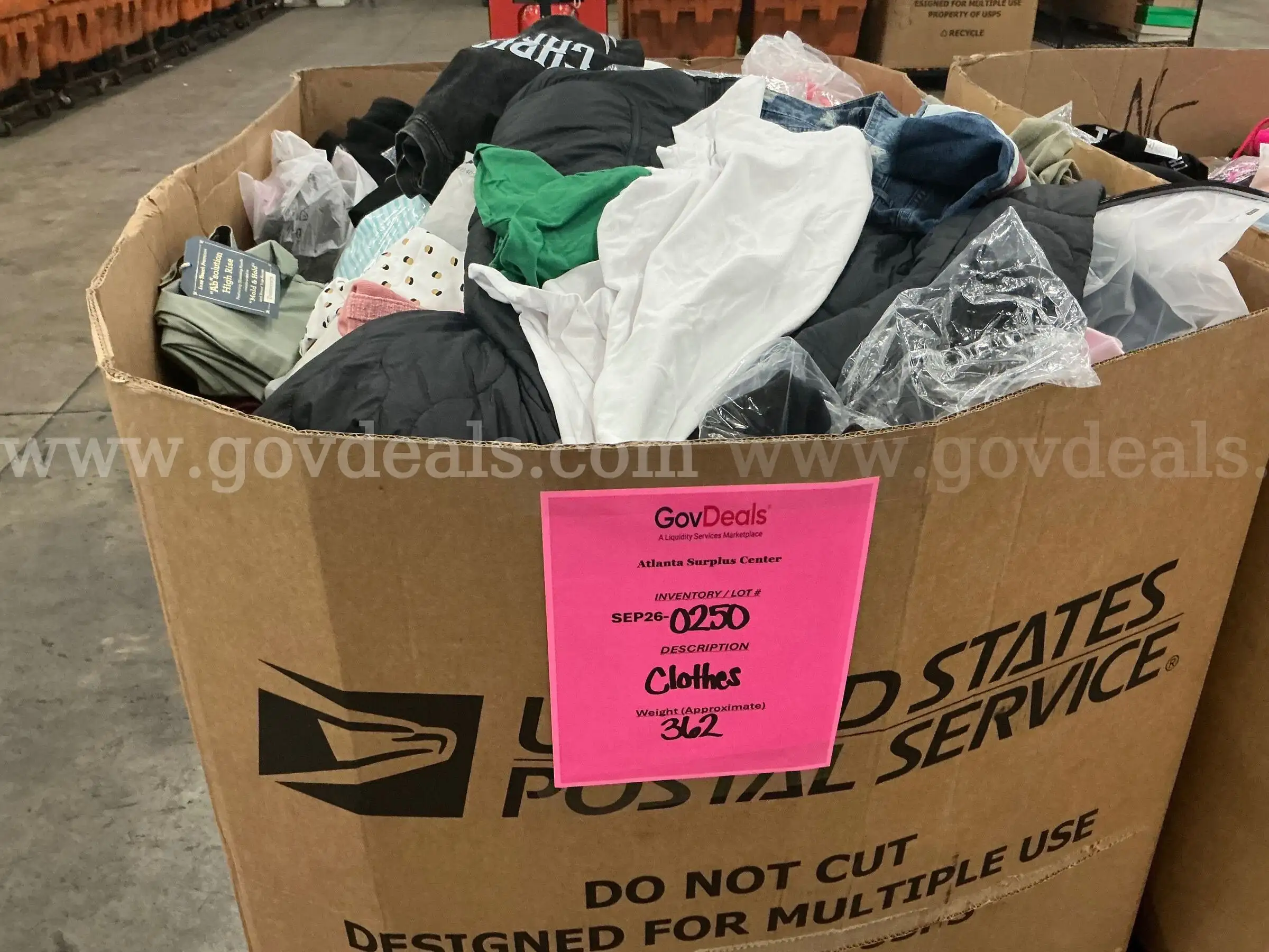Apparel Clothes (SEP26-0250)