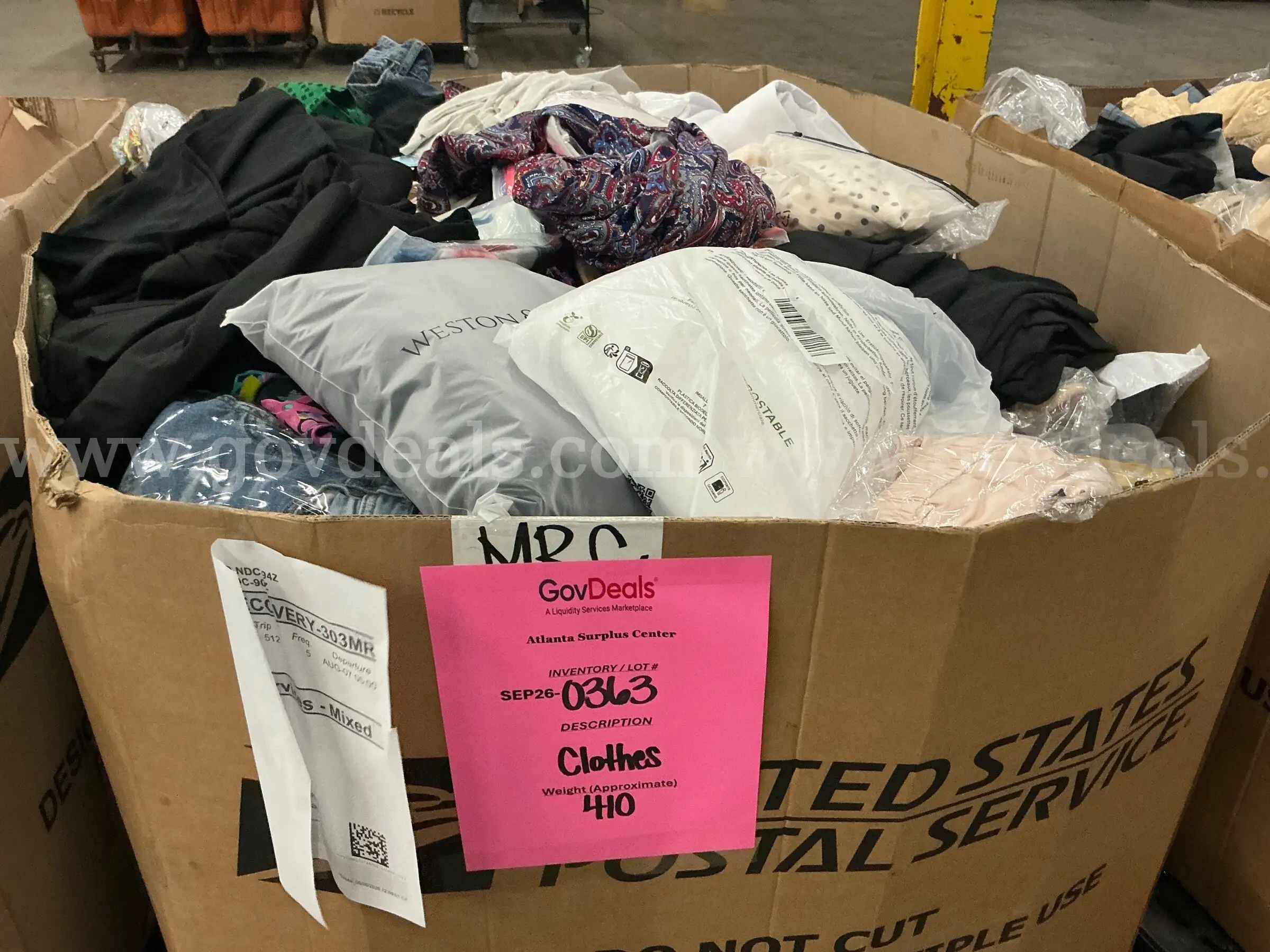 Apparel Clothes (SEP26-0363)