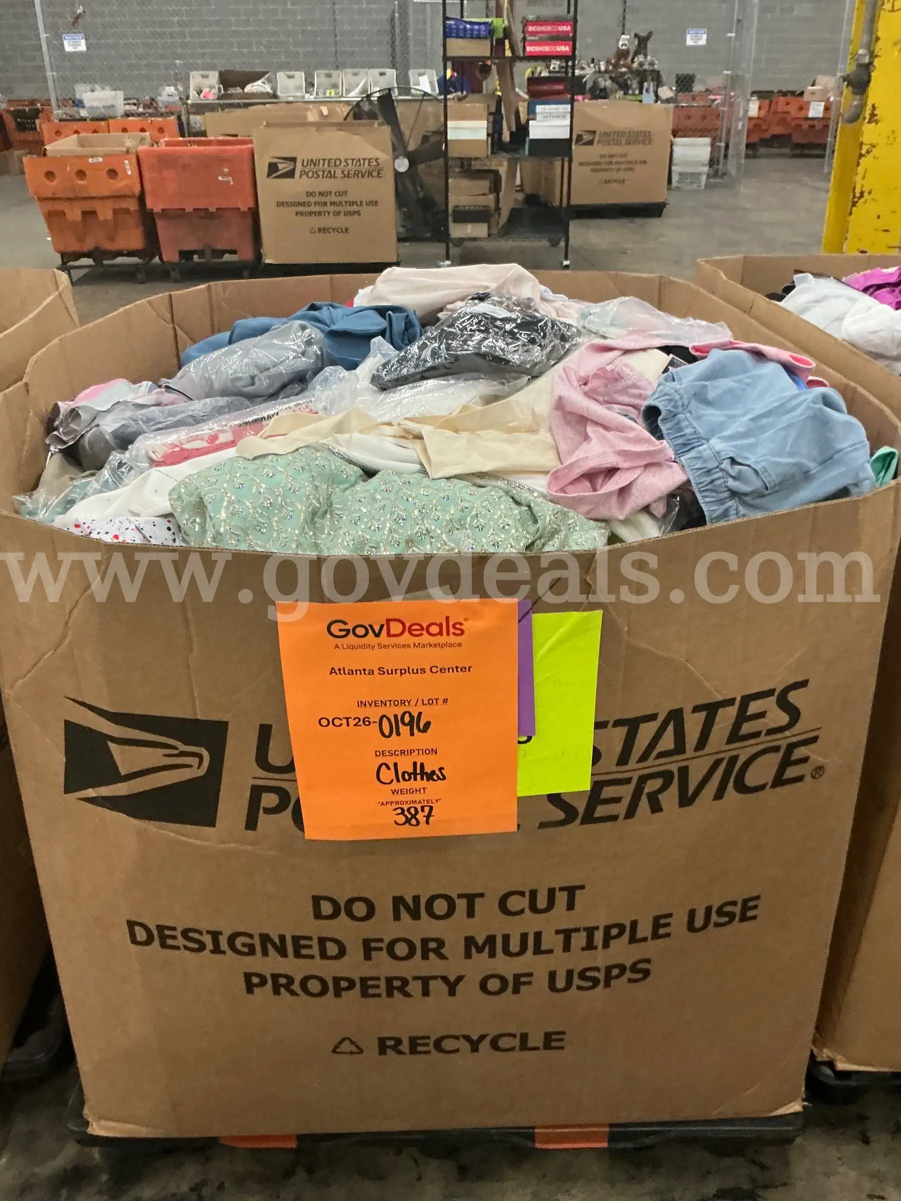 Apparel Clothes (OCT26-0196)