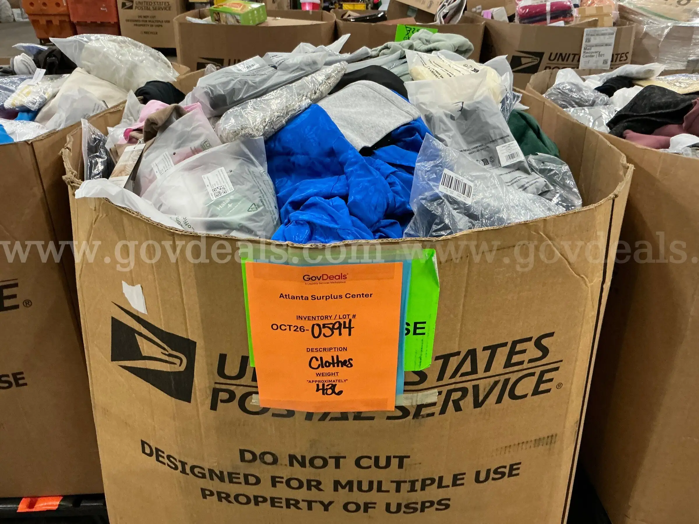 Apparel Clothes (OCT26-0594)