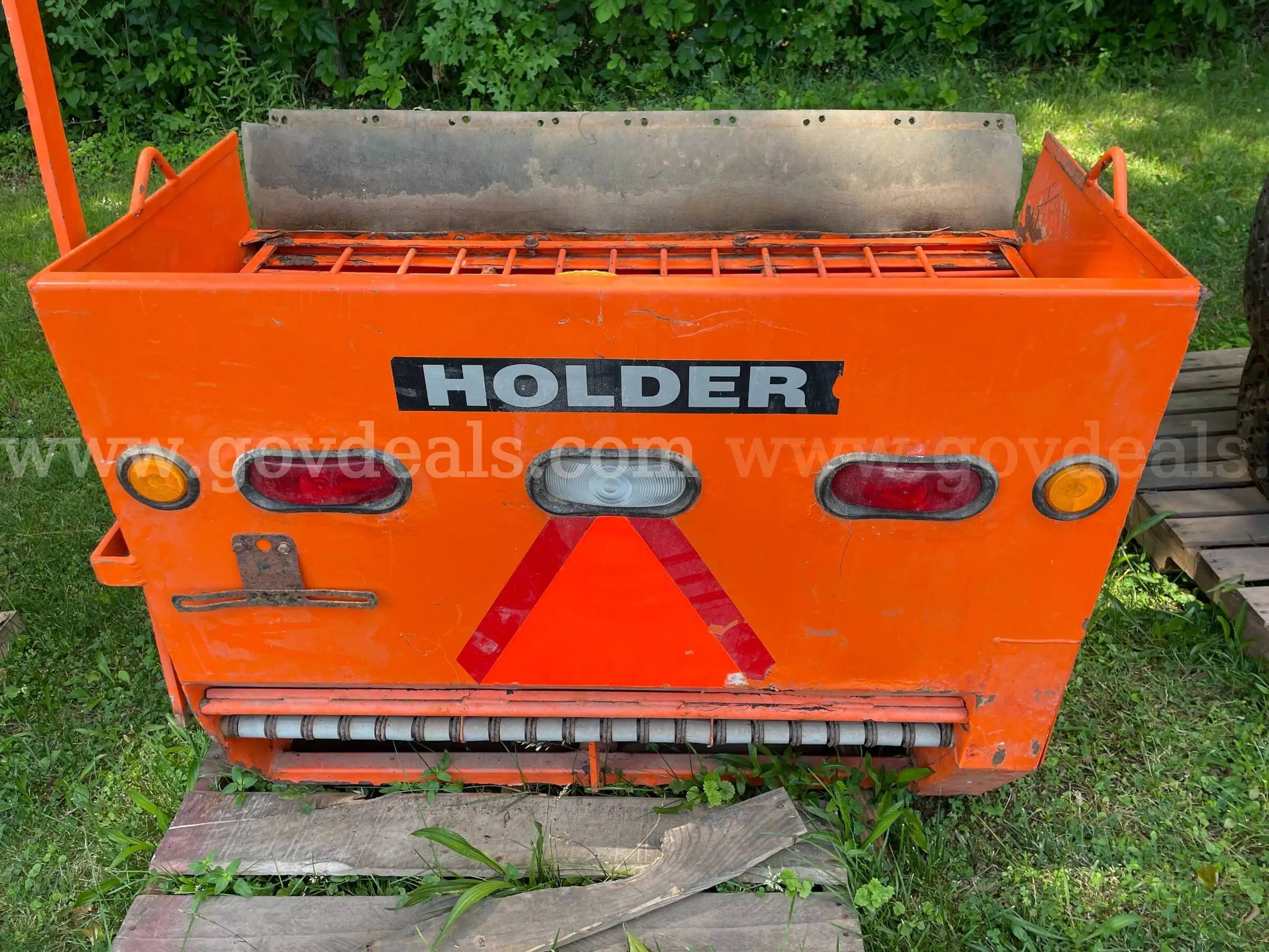 2005 Holder Model 4158S Salt Spreader Attachment