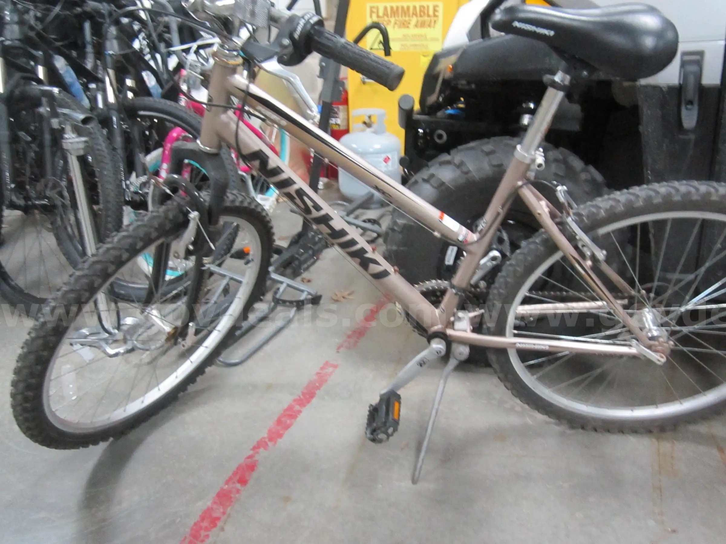 Lot of Bicycles - Parts or Repair Projects (Lot 8)