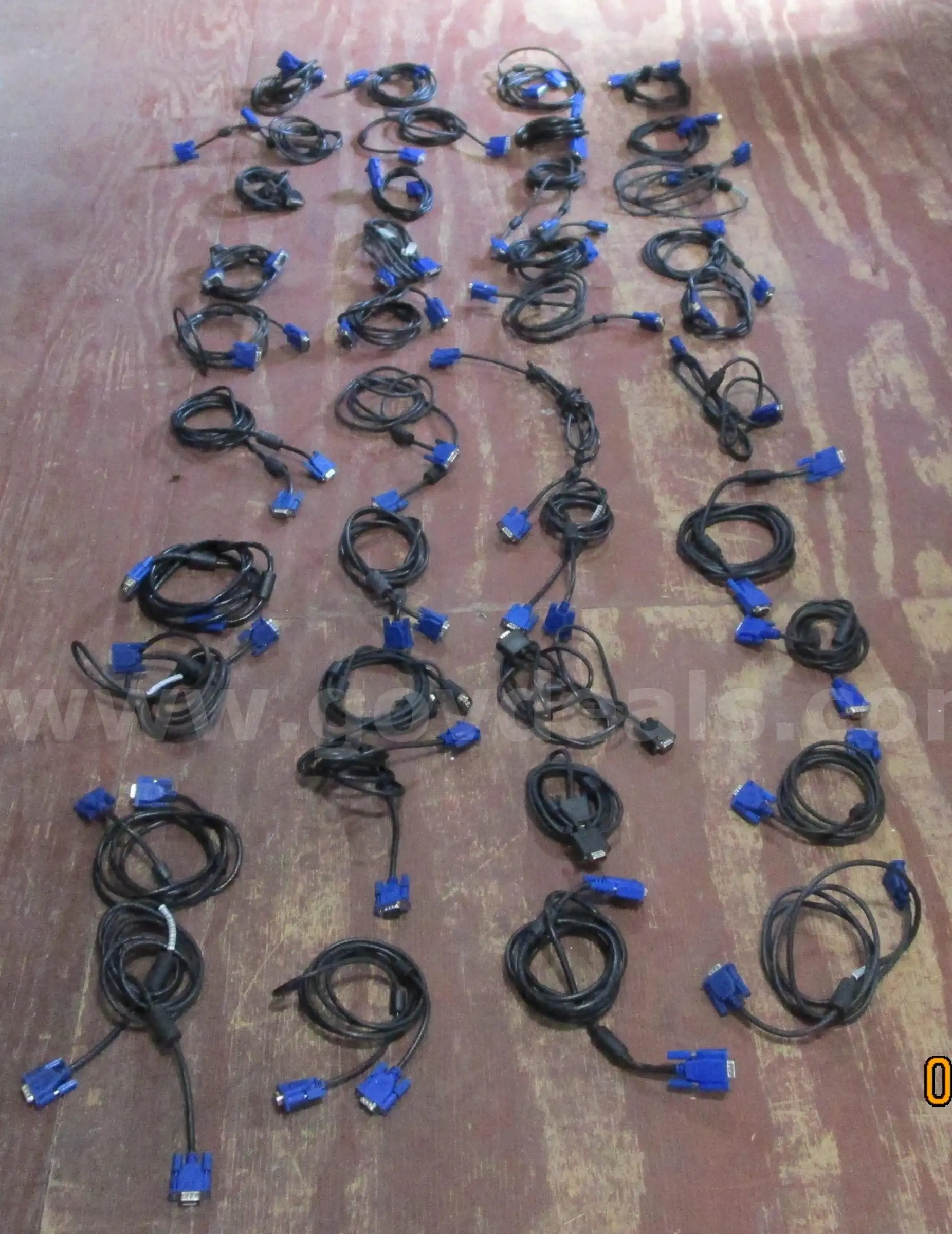 (40) VGA CABLES