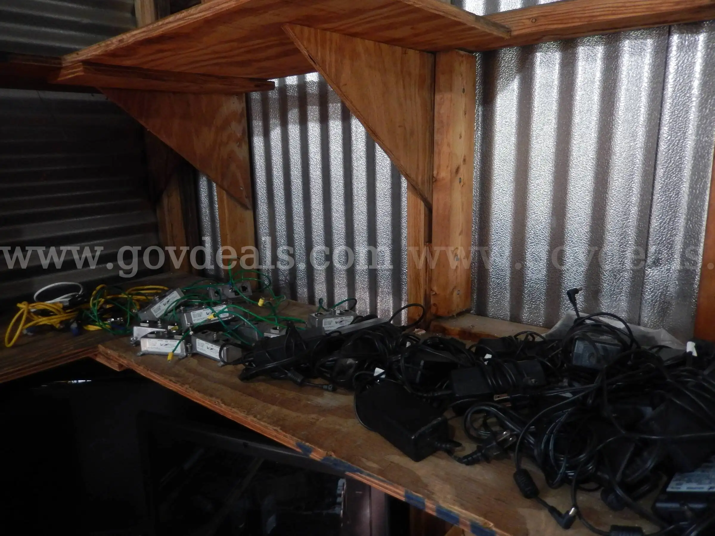 USED (13) ADAPTER TECH AC ADAPTER ATS050-A480 (13) L-COM GROUND DATA + POWER BT-CAT5-P1J (6) CAT5E P