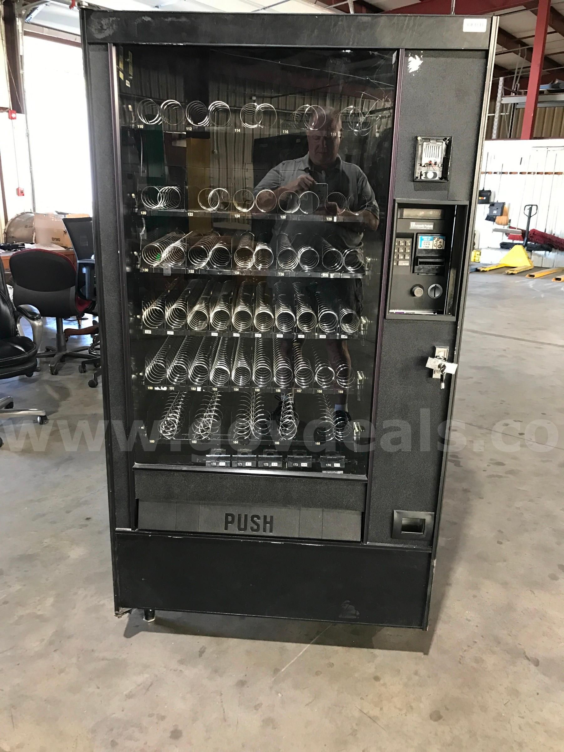 API VENDING MACHINE.
