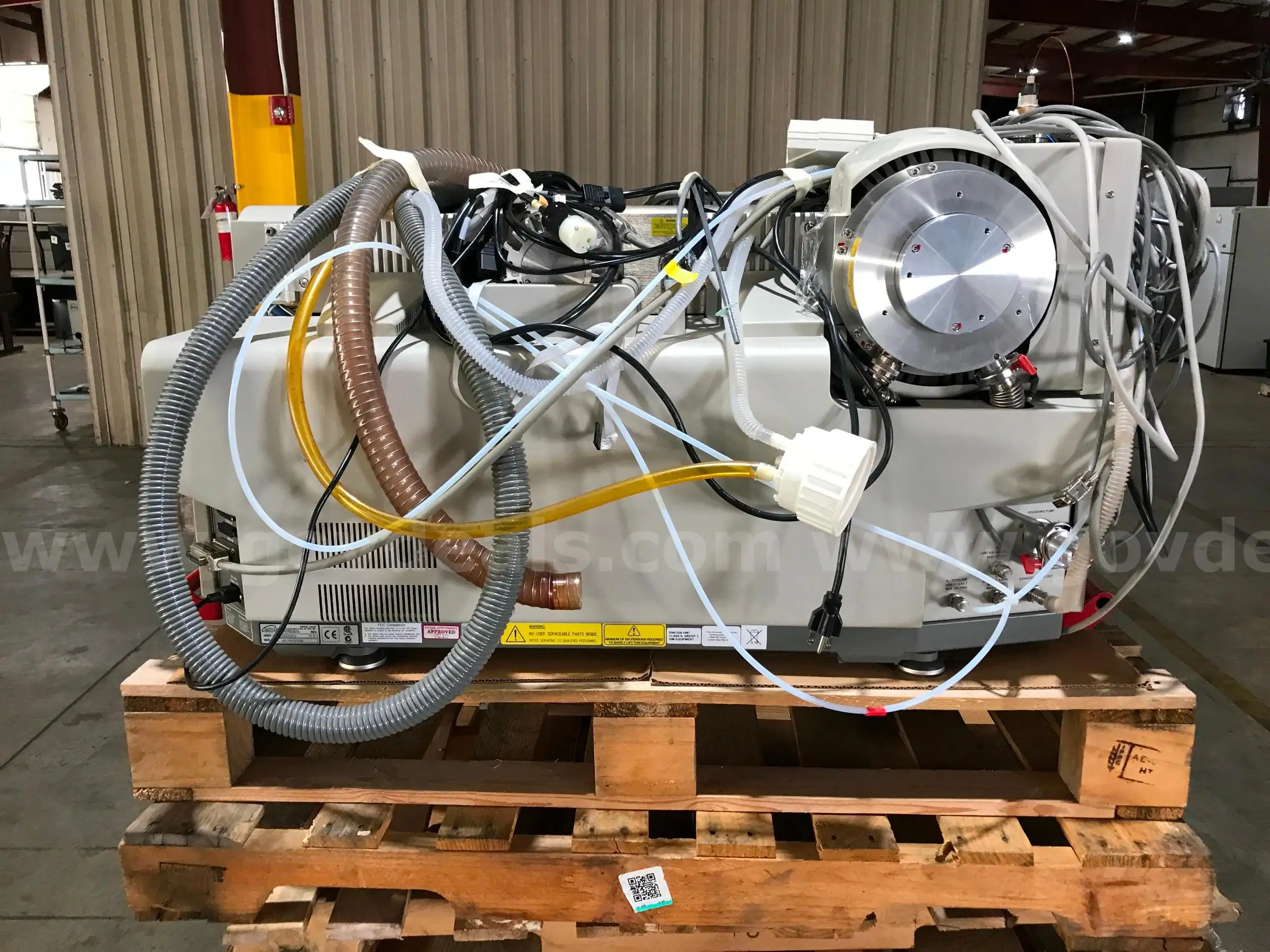 SPECTROMETER NITRO GENERATOR AND DETECTOR 1200 SERIES FLUOR ON THREE PALLETS.