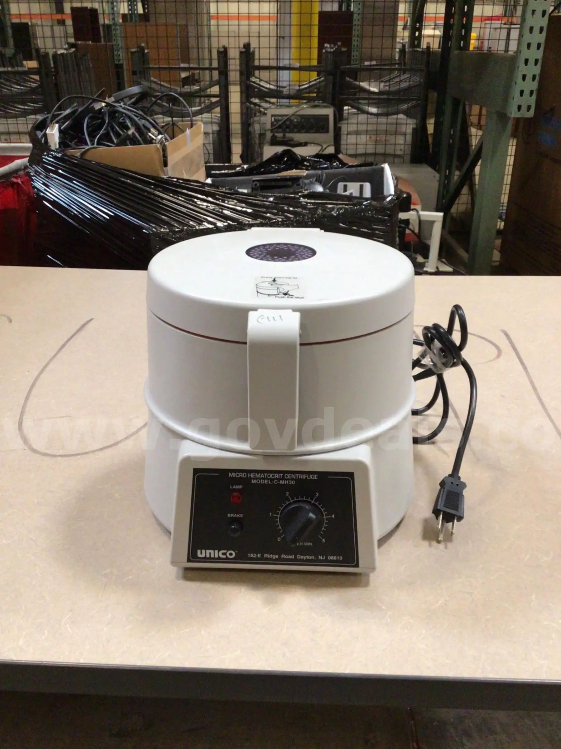 UNICO Micro-Hematocrit Centrifuge