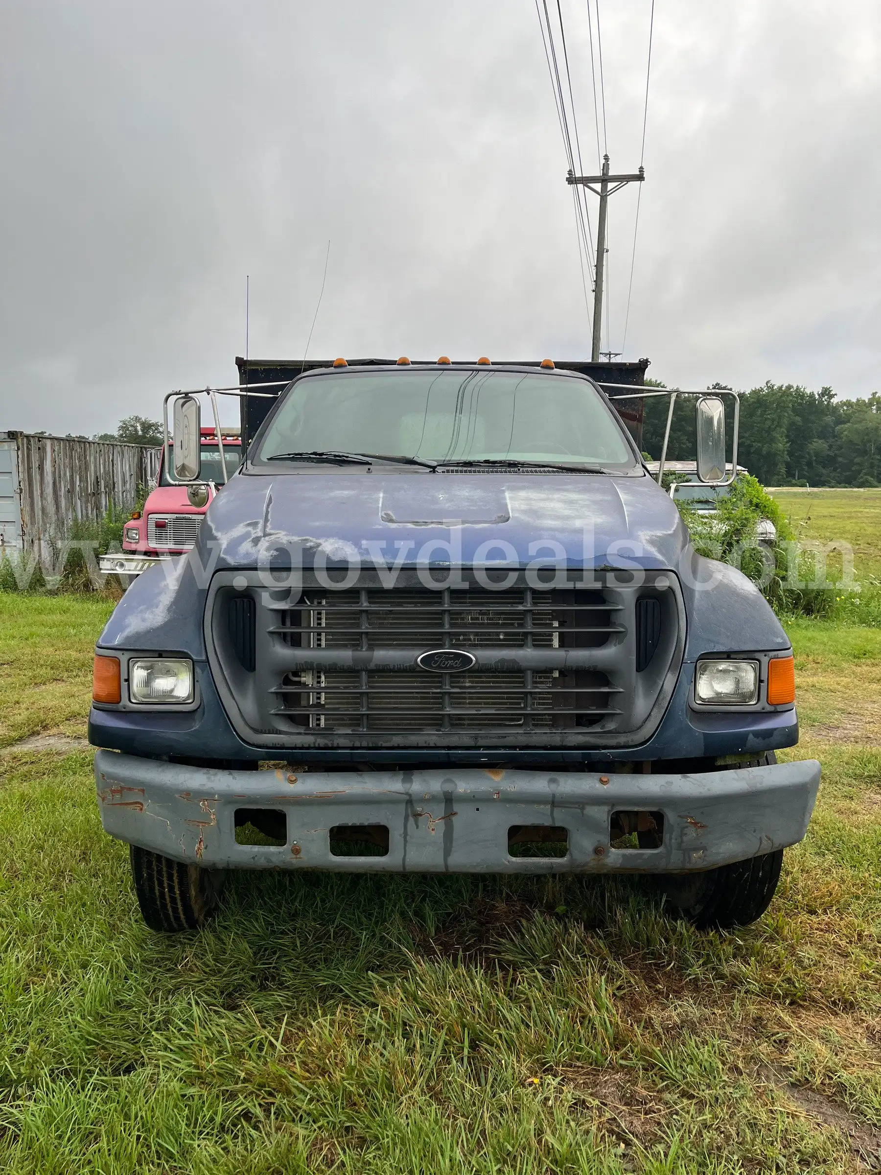 2002 Ford F-650