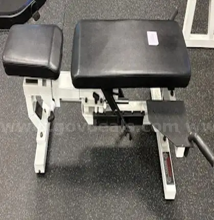 Lot 18 York Barbell Commercial Adjustable Incline Flat Bench